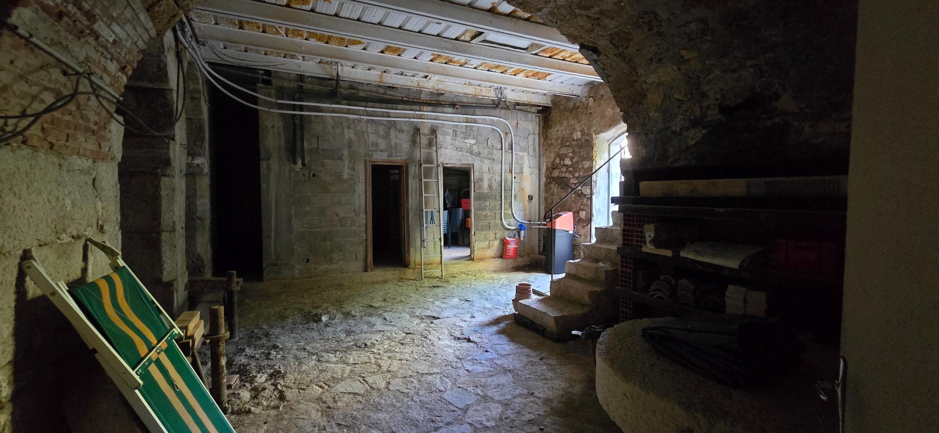 Photo 16 of the listing.