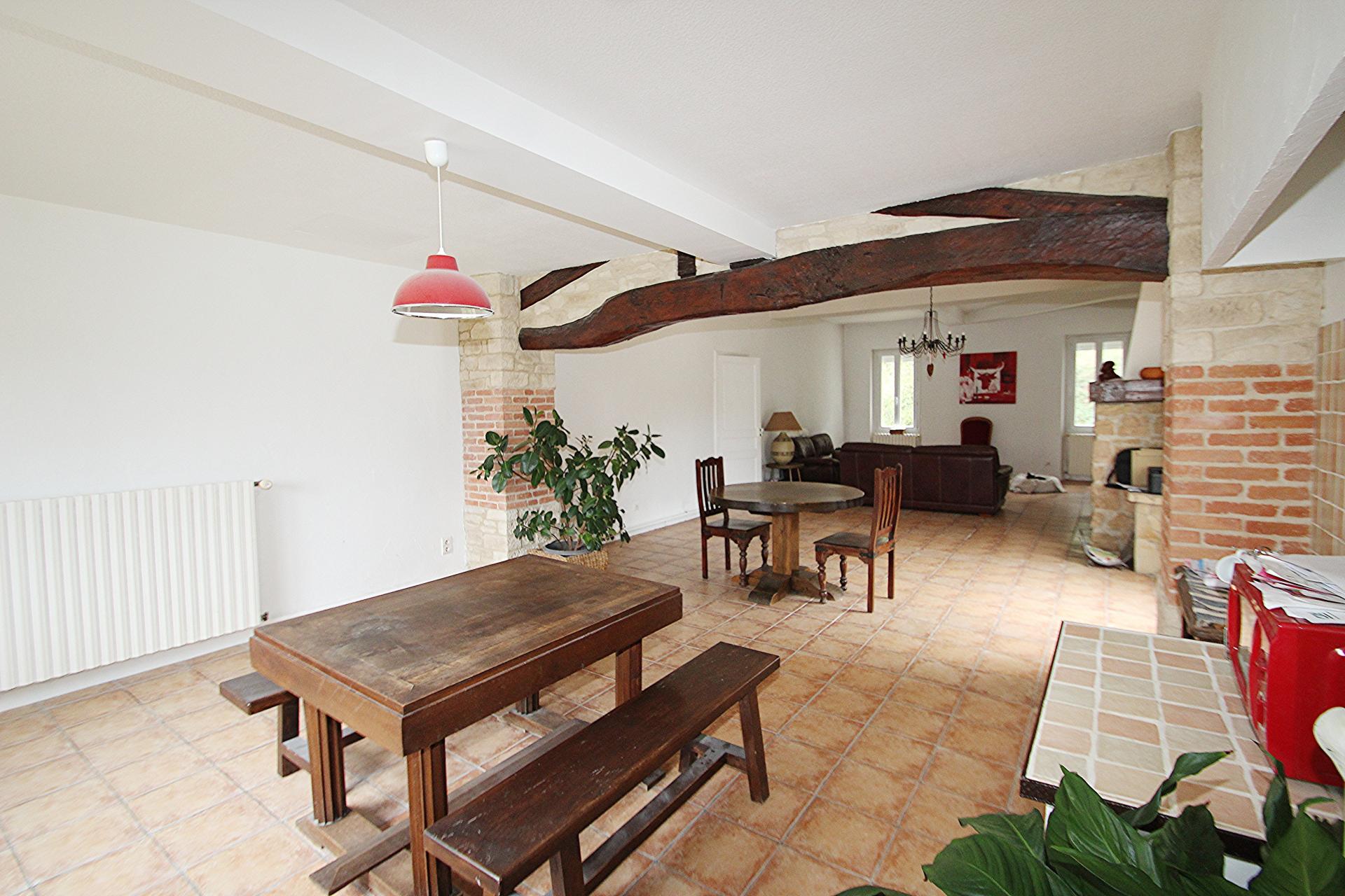 Photo 14 of the listing.