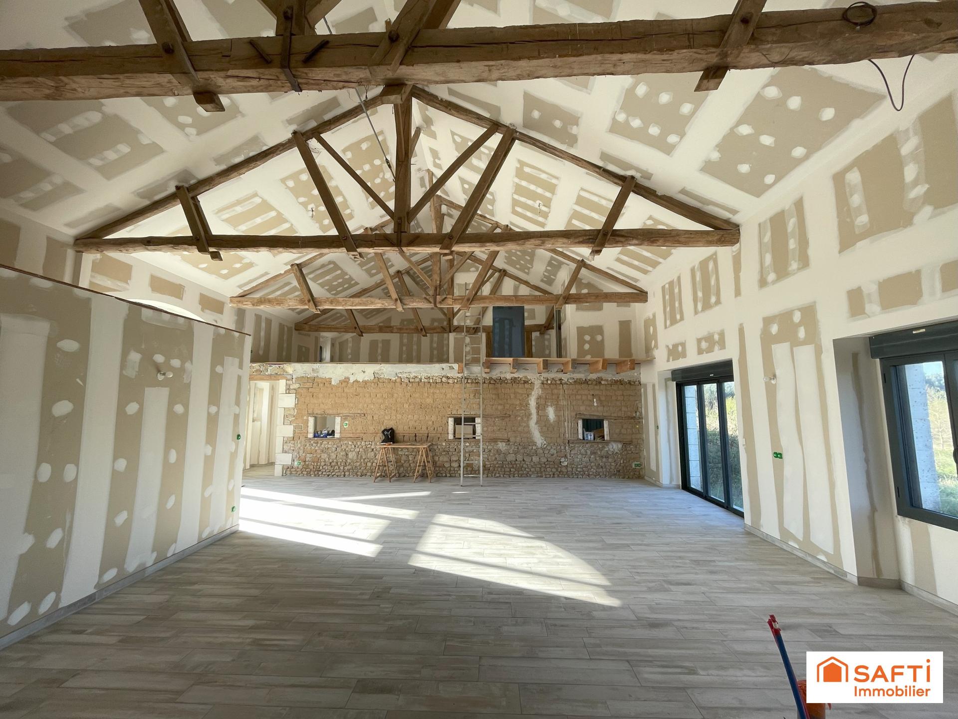 Photo 5 of the listing.