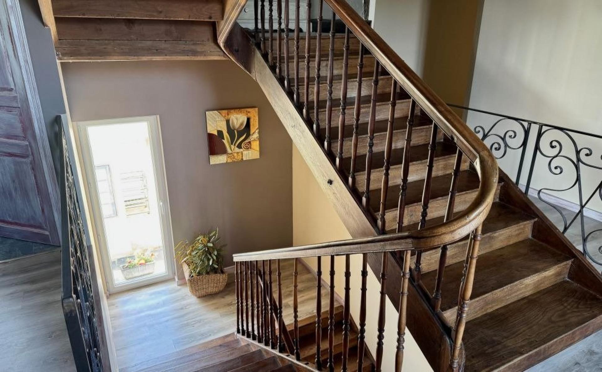 Photo 16 of the listing.