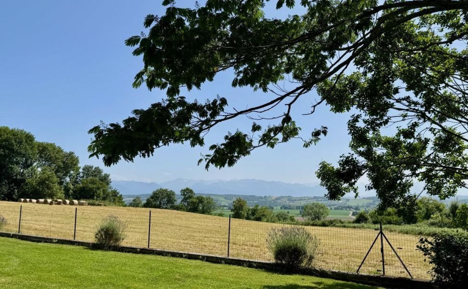 Photo 15 of the listing.