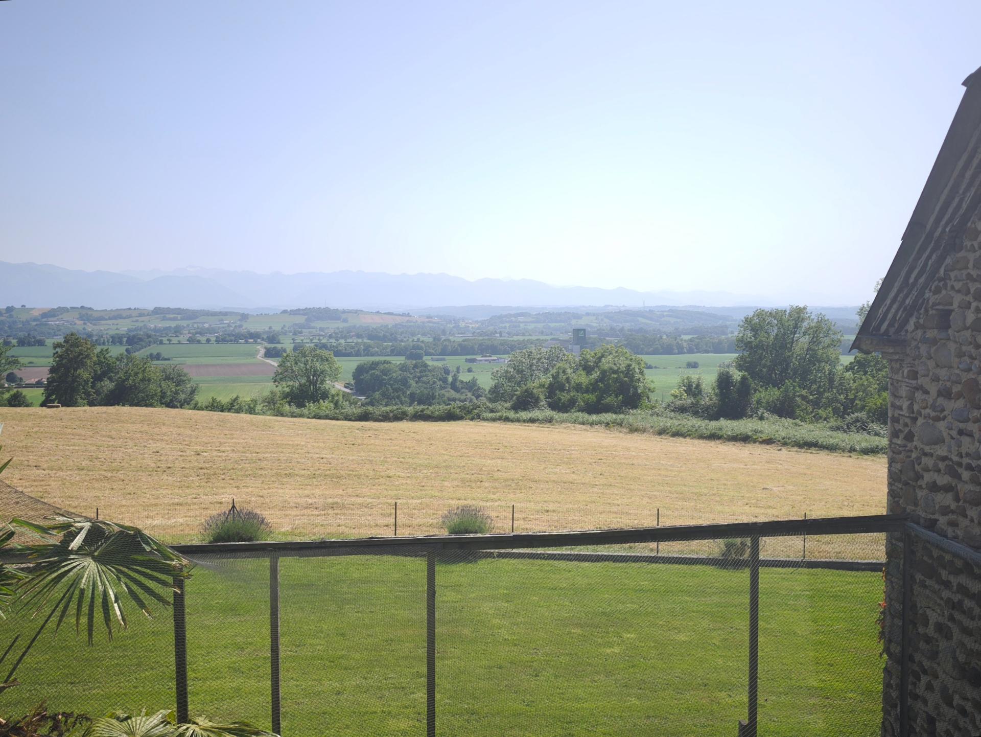 Photo 23 of the listing.