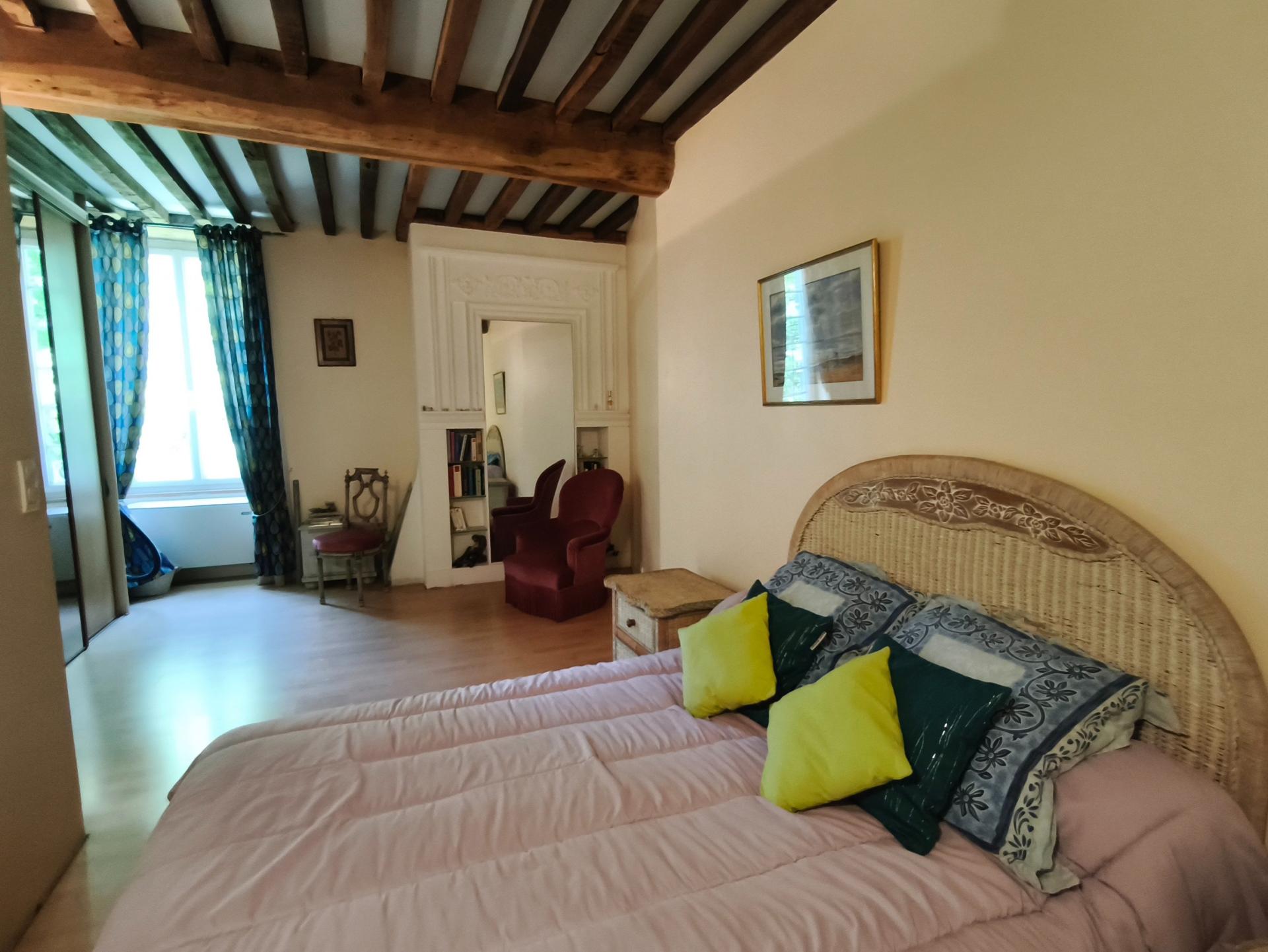 Photo 21 of the listing.