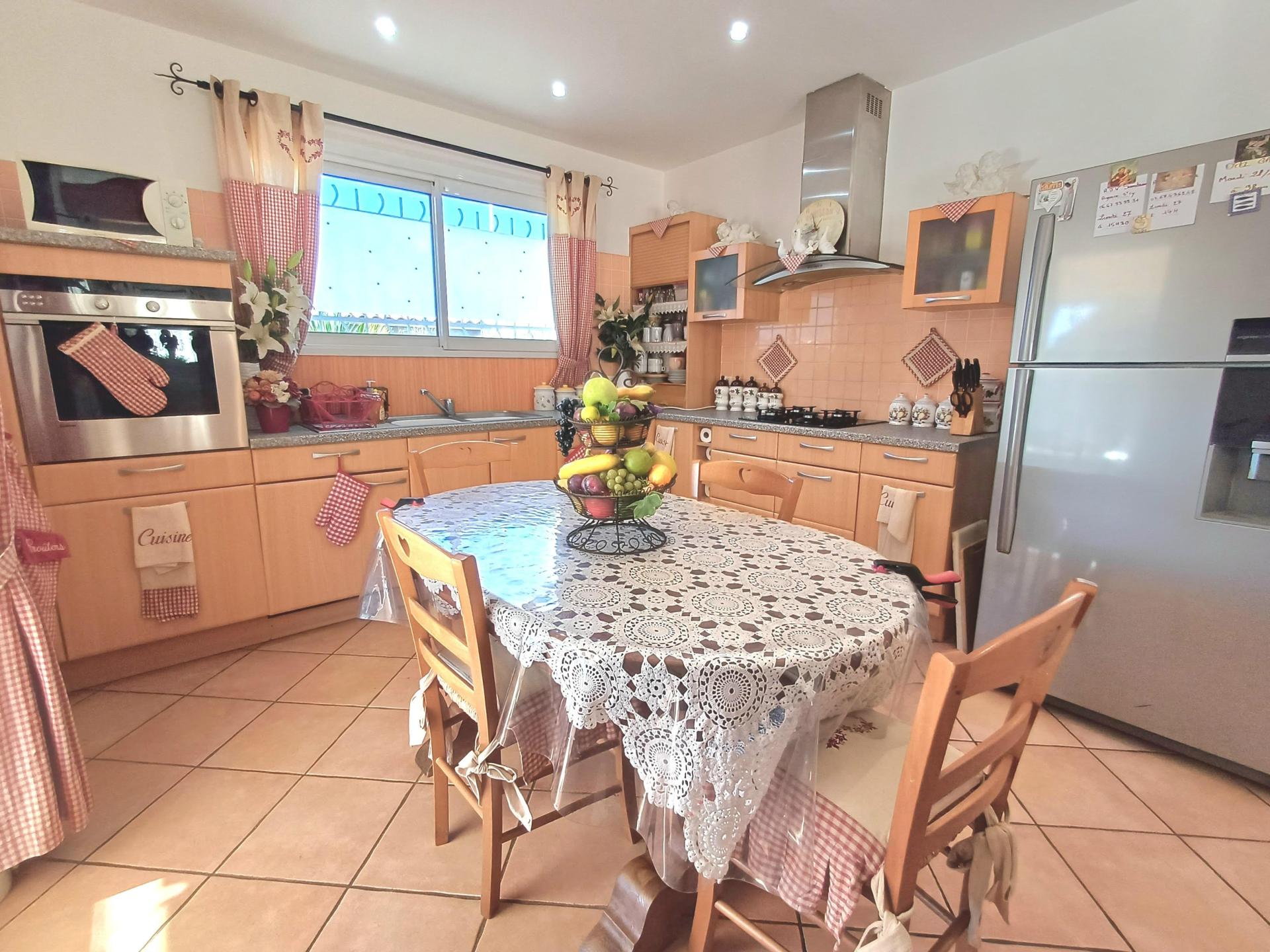 Photo 8 of the listing.