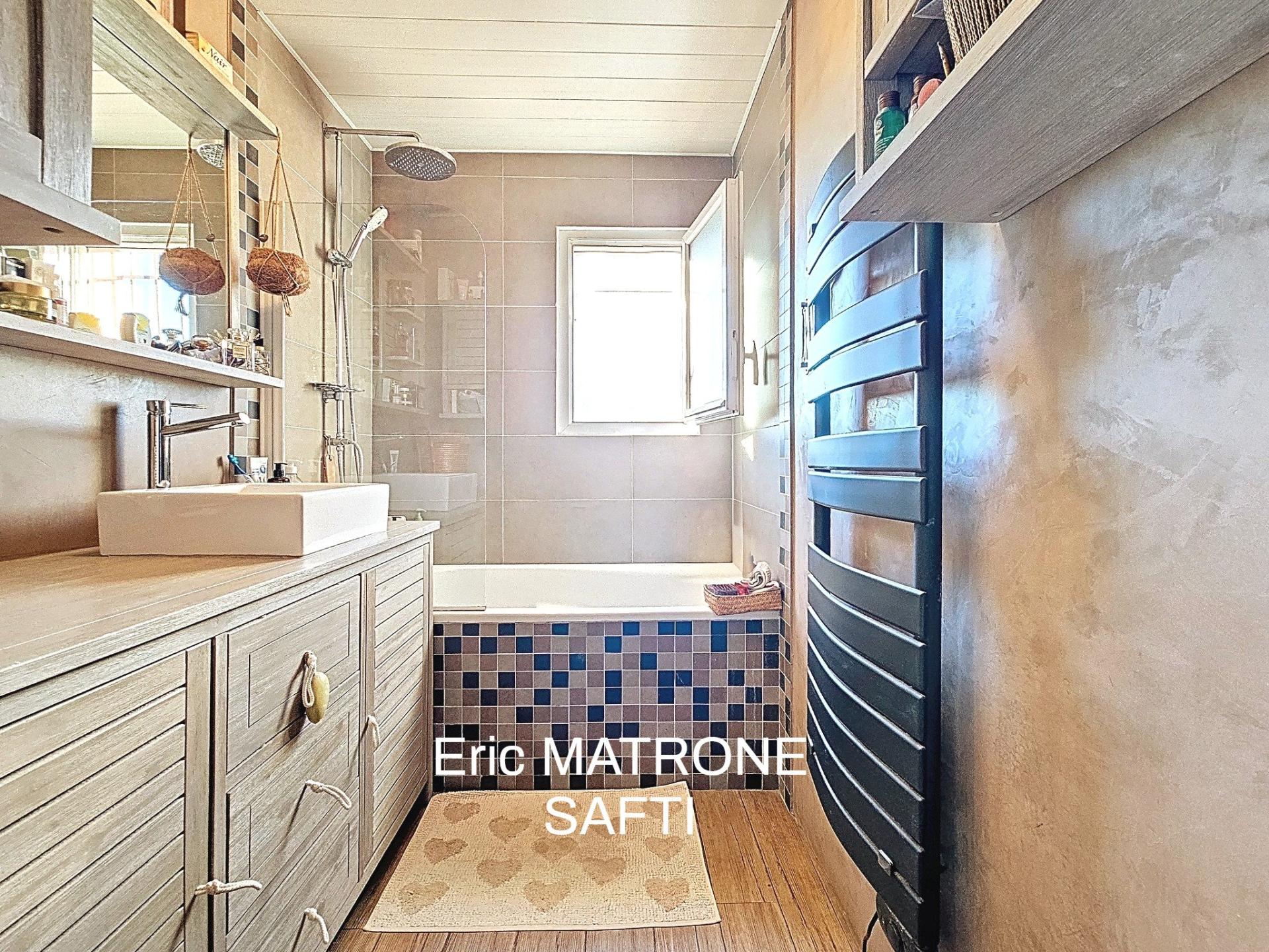 Photo 17 de l'annonce.