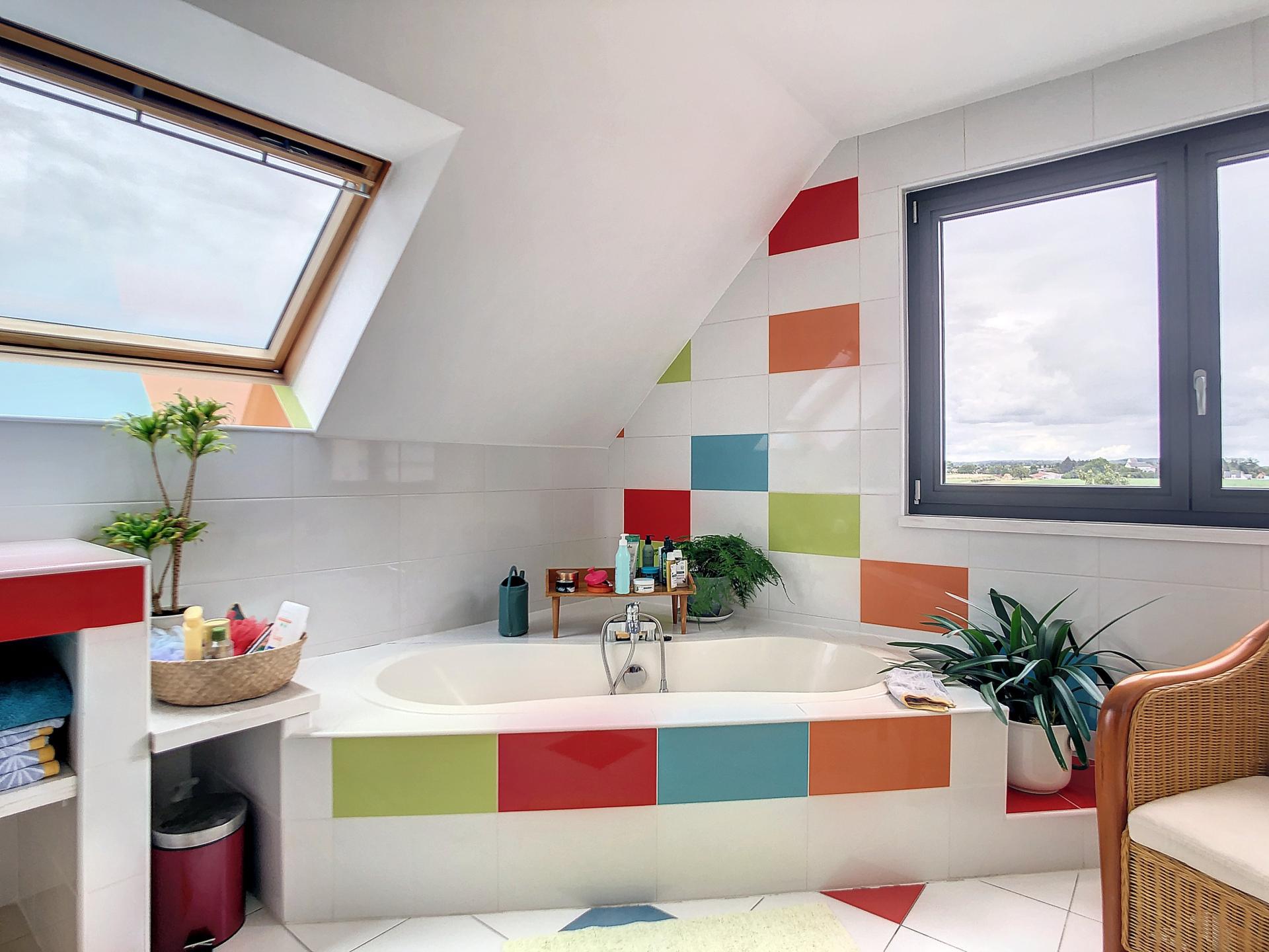 Photo 18 of the listing.