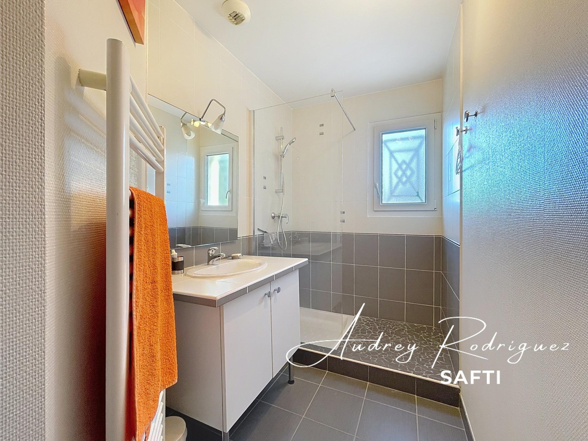 Photo 15 de l'annonce.