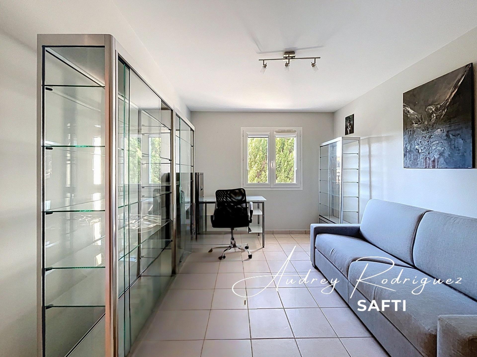 Photo 14 de l'annonce.