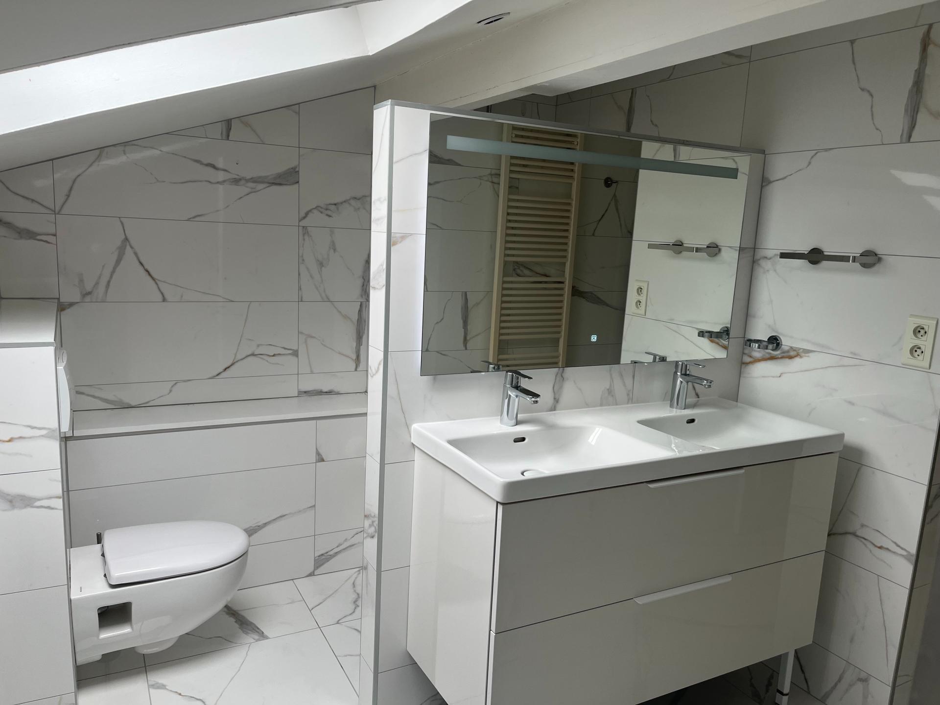 Photo 18 of the listing.