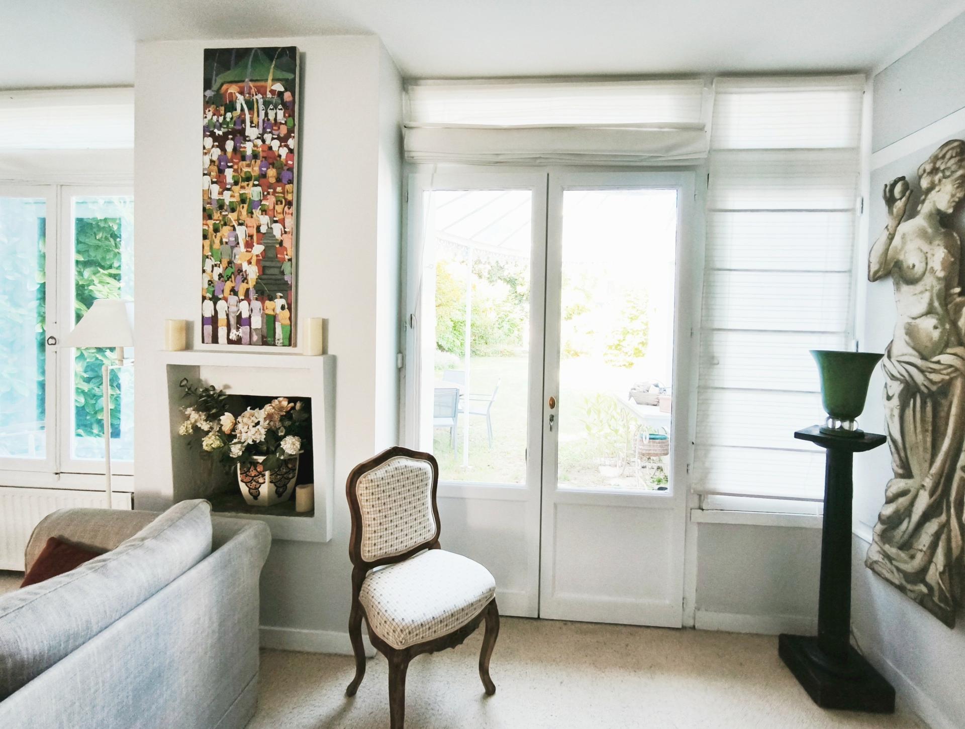 Photo 5 of the listing.