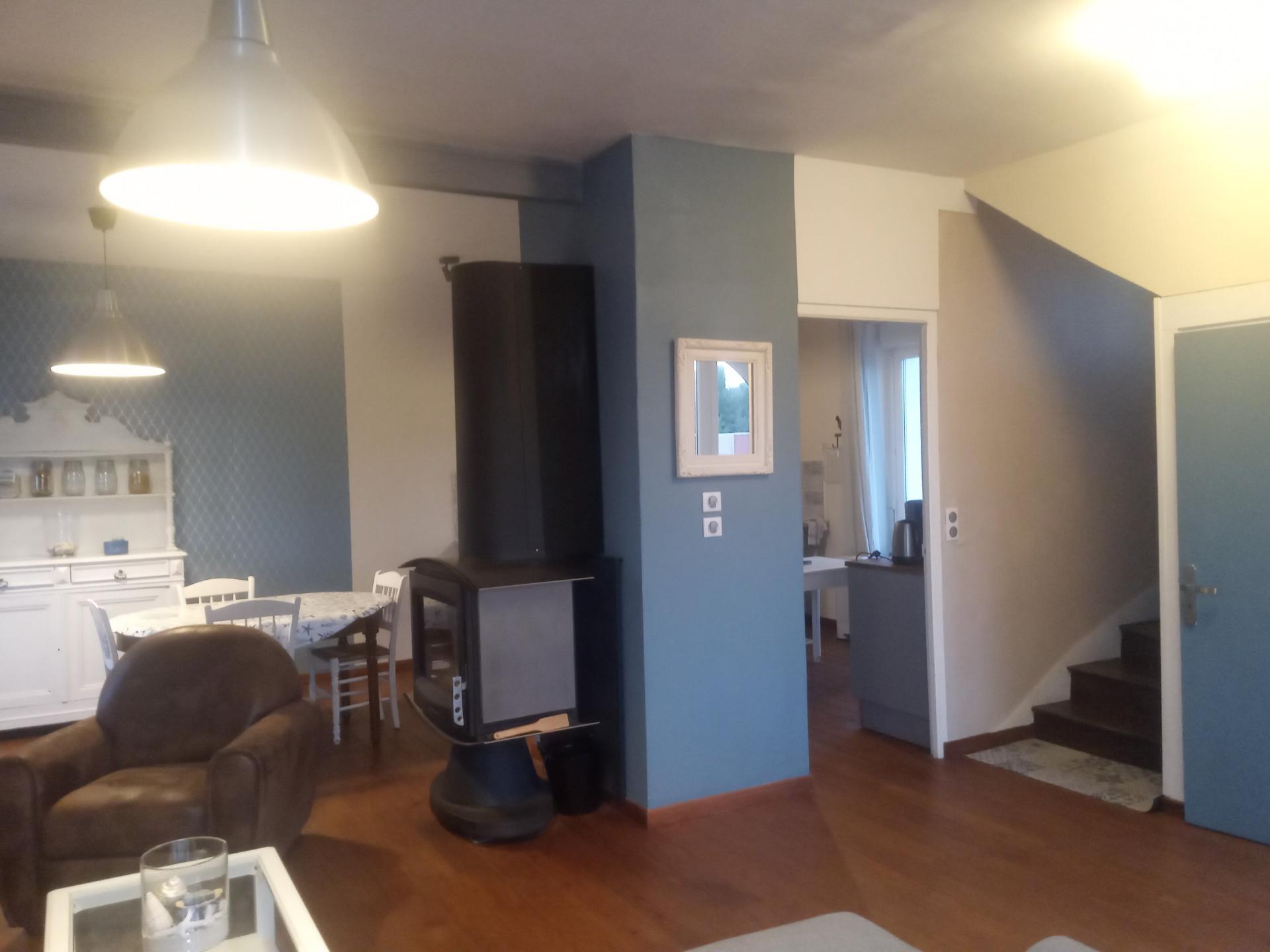 Photo 2 of the listing.