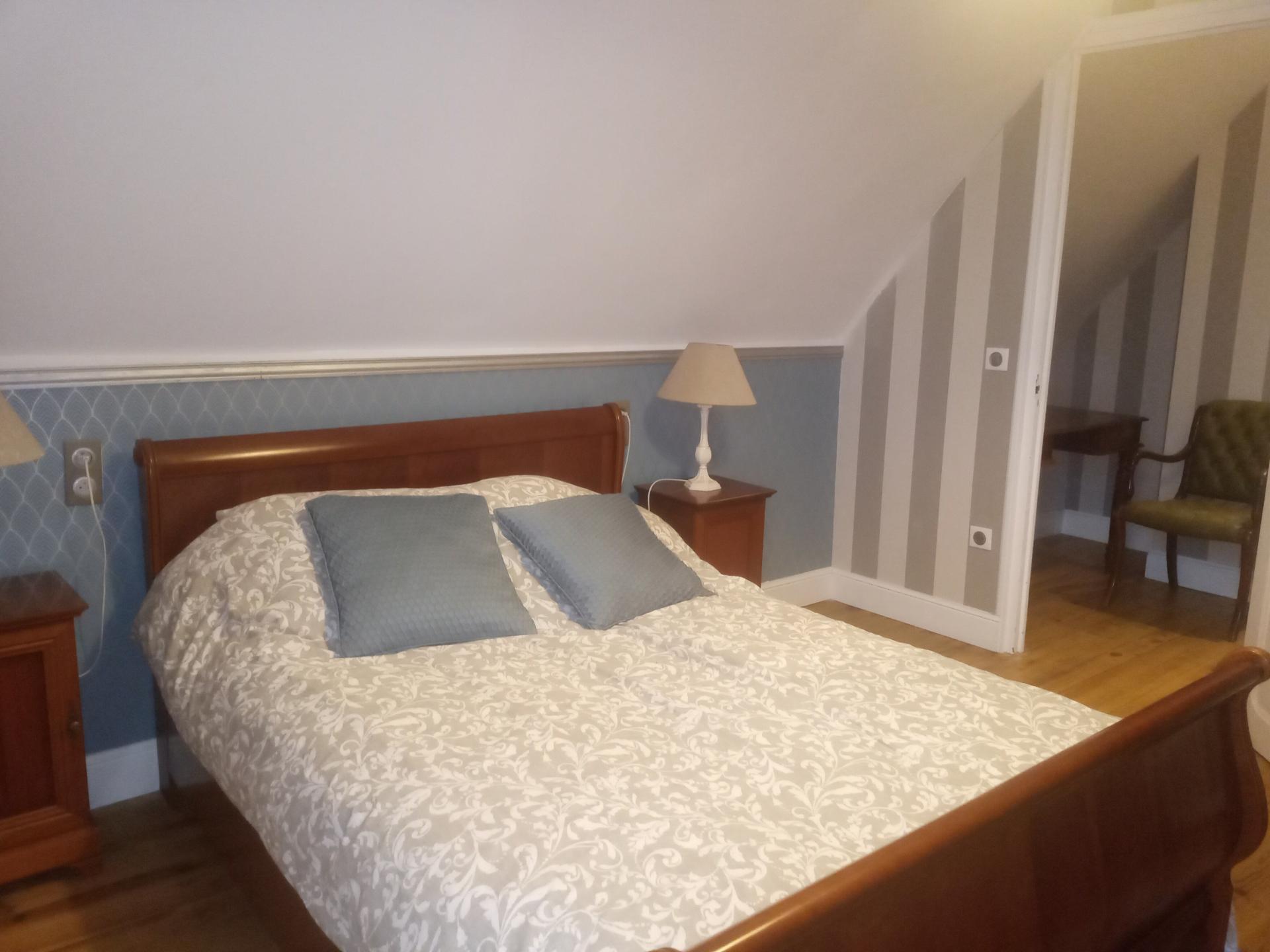 Photo 5 of the listing.