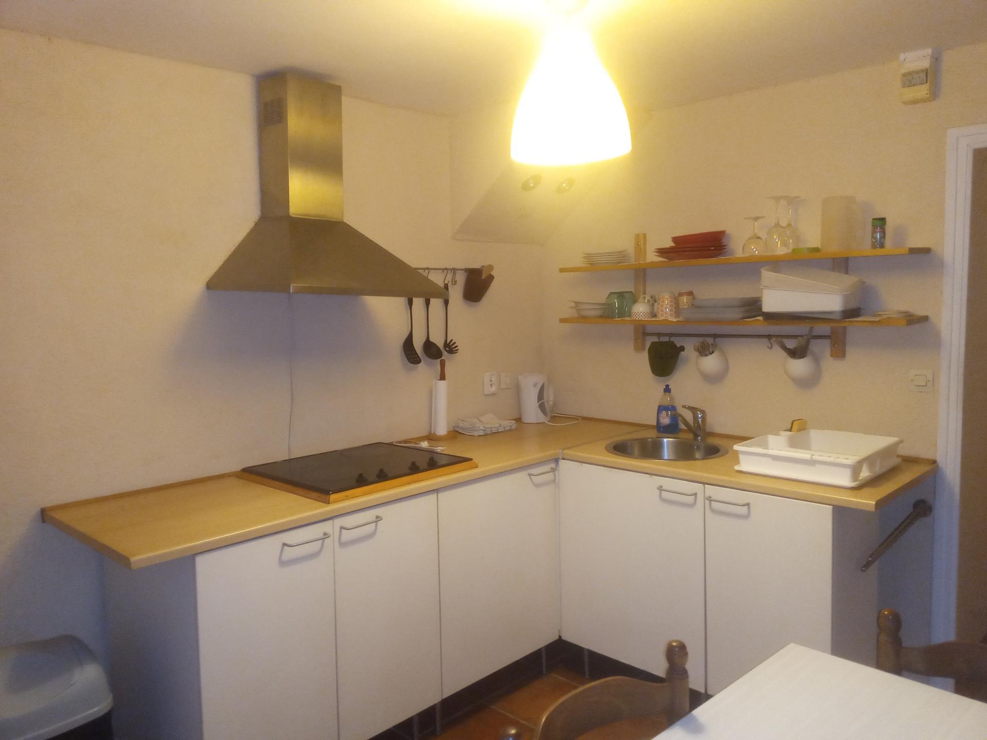 Photo 7 of the listing.