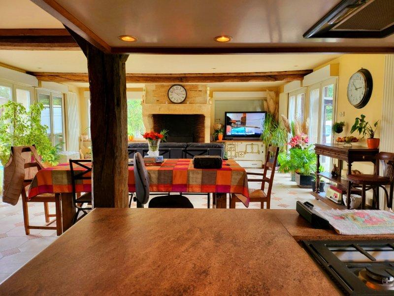 Photo 13 of the listing.