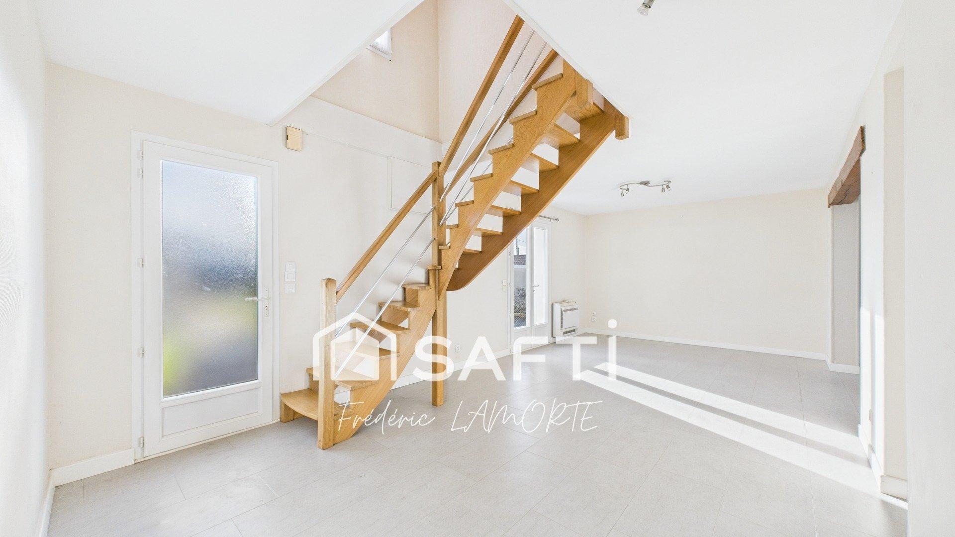 Photo 14 of the listing.