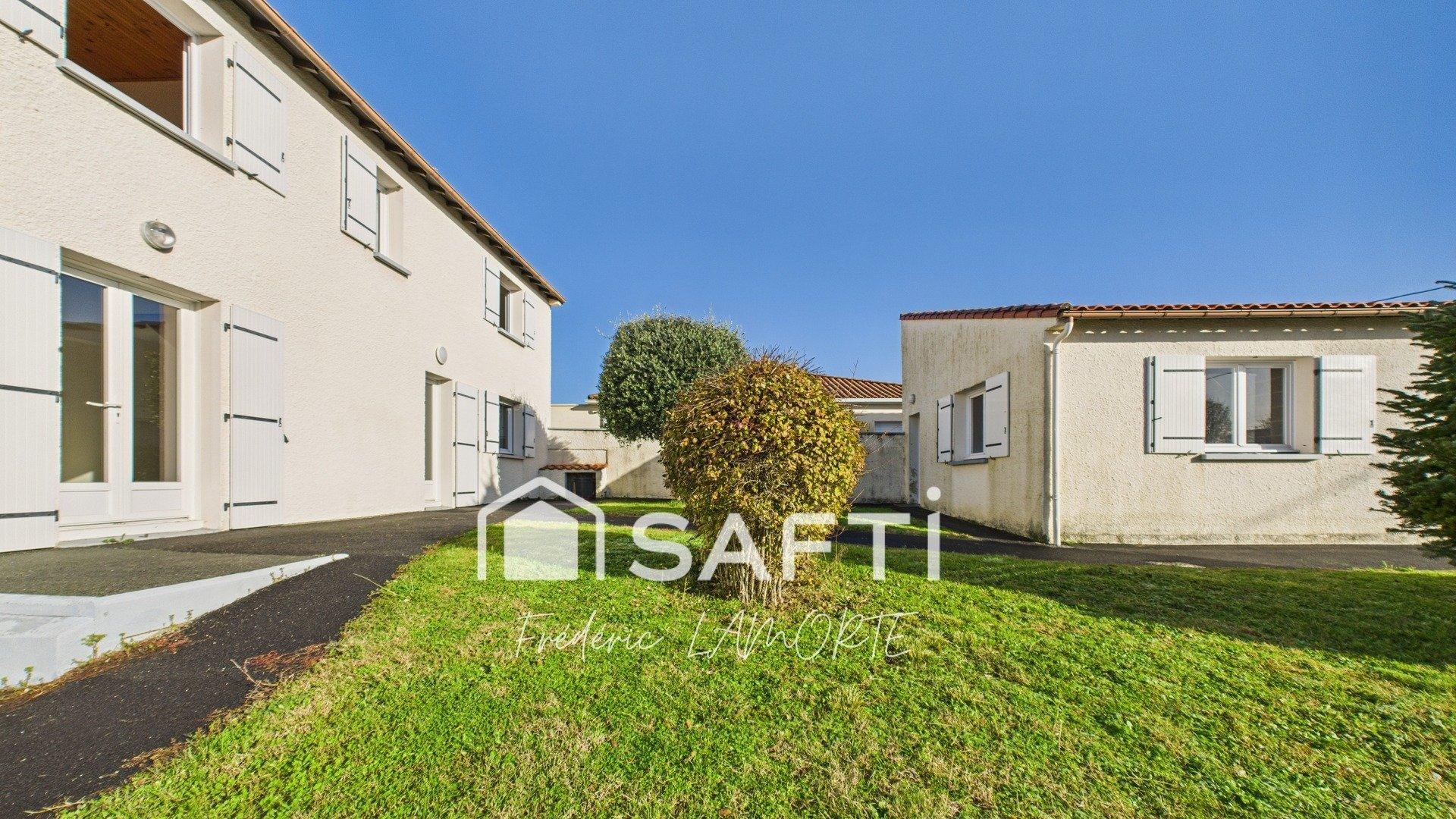 Photo 16 of the listing.