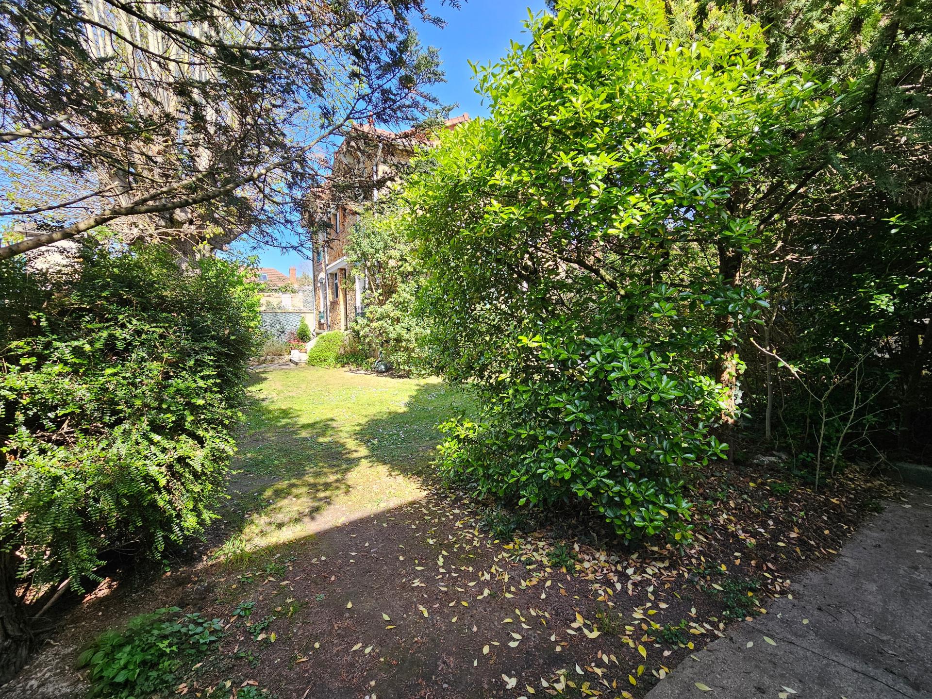 Photo 21 of the listing.