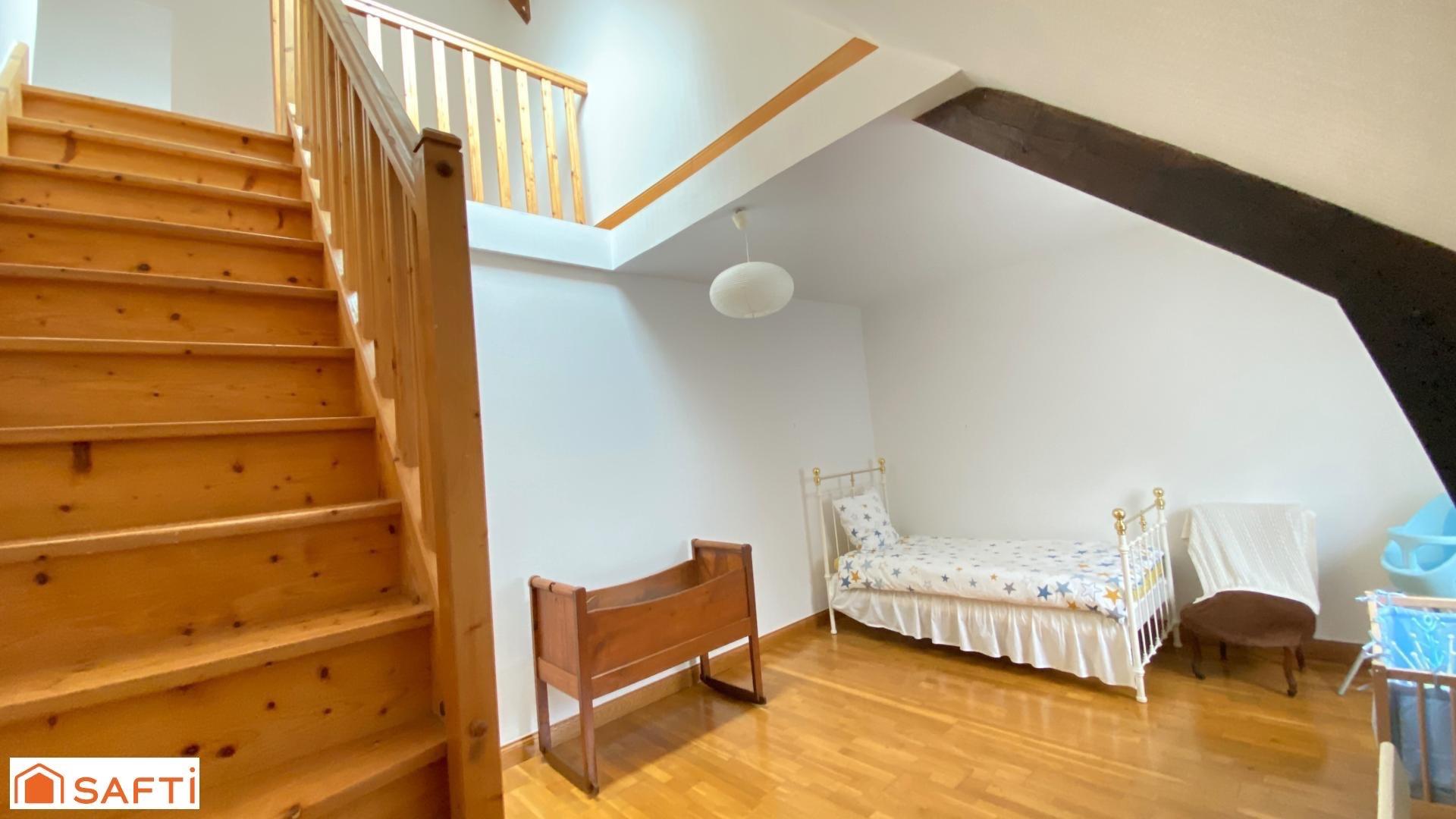 Photo 11 of the listing.