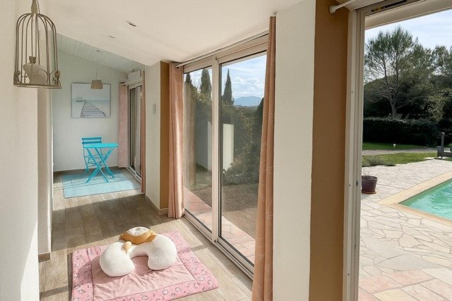 Photo 4 of the listing.