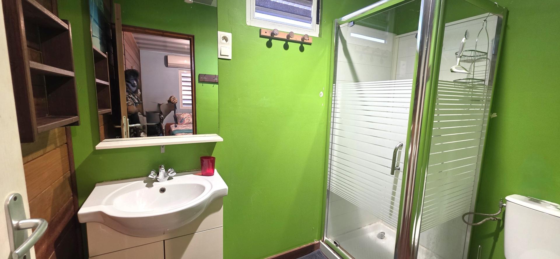 Photo 13 of the listing.