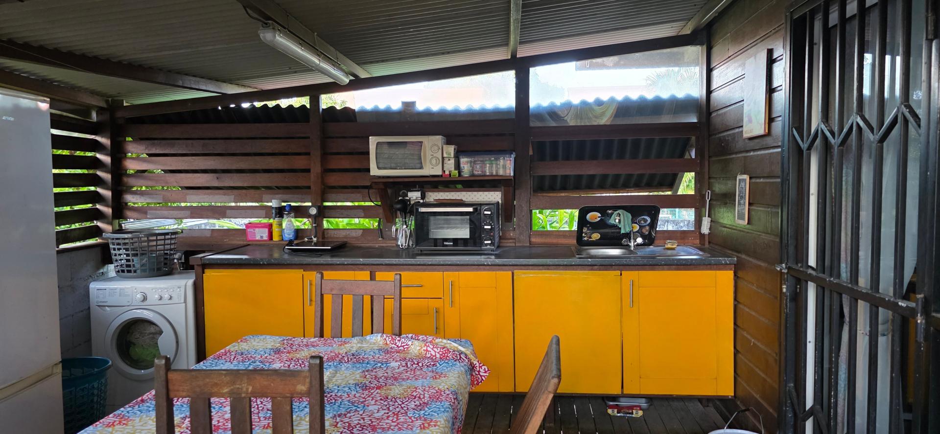 Photo 8 of the listing.