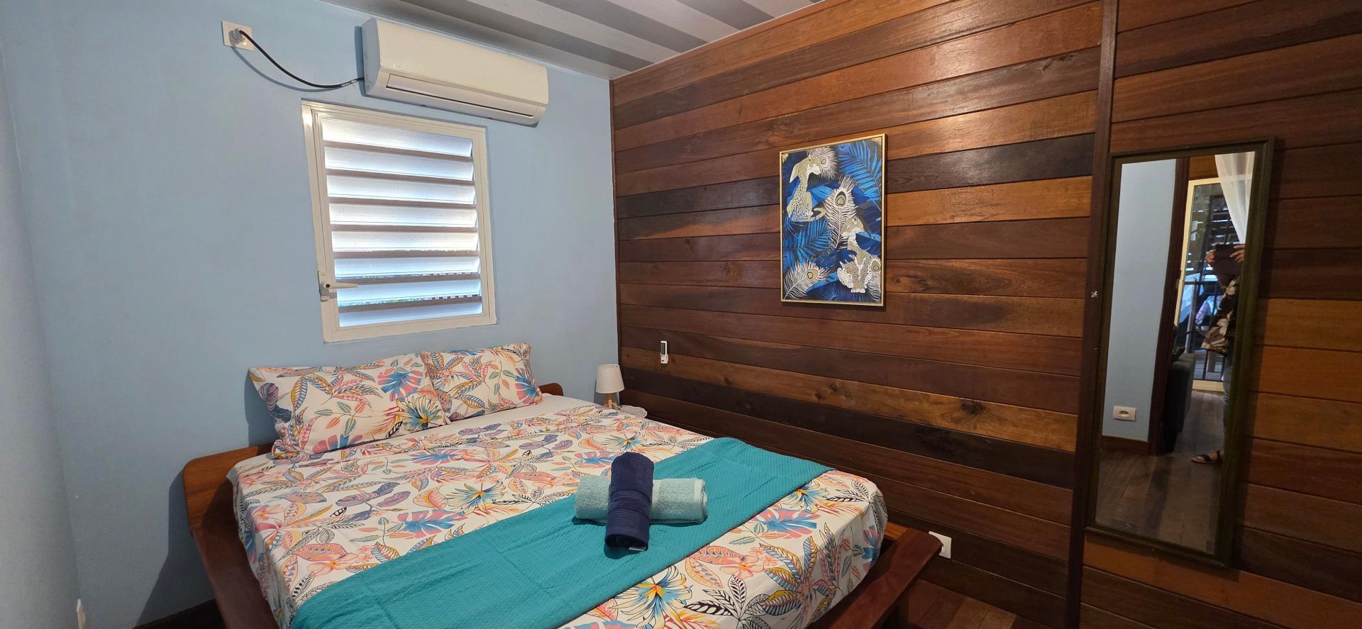 Photo 11 of the listing.