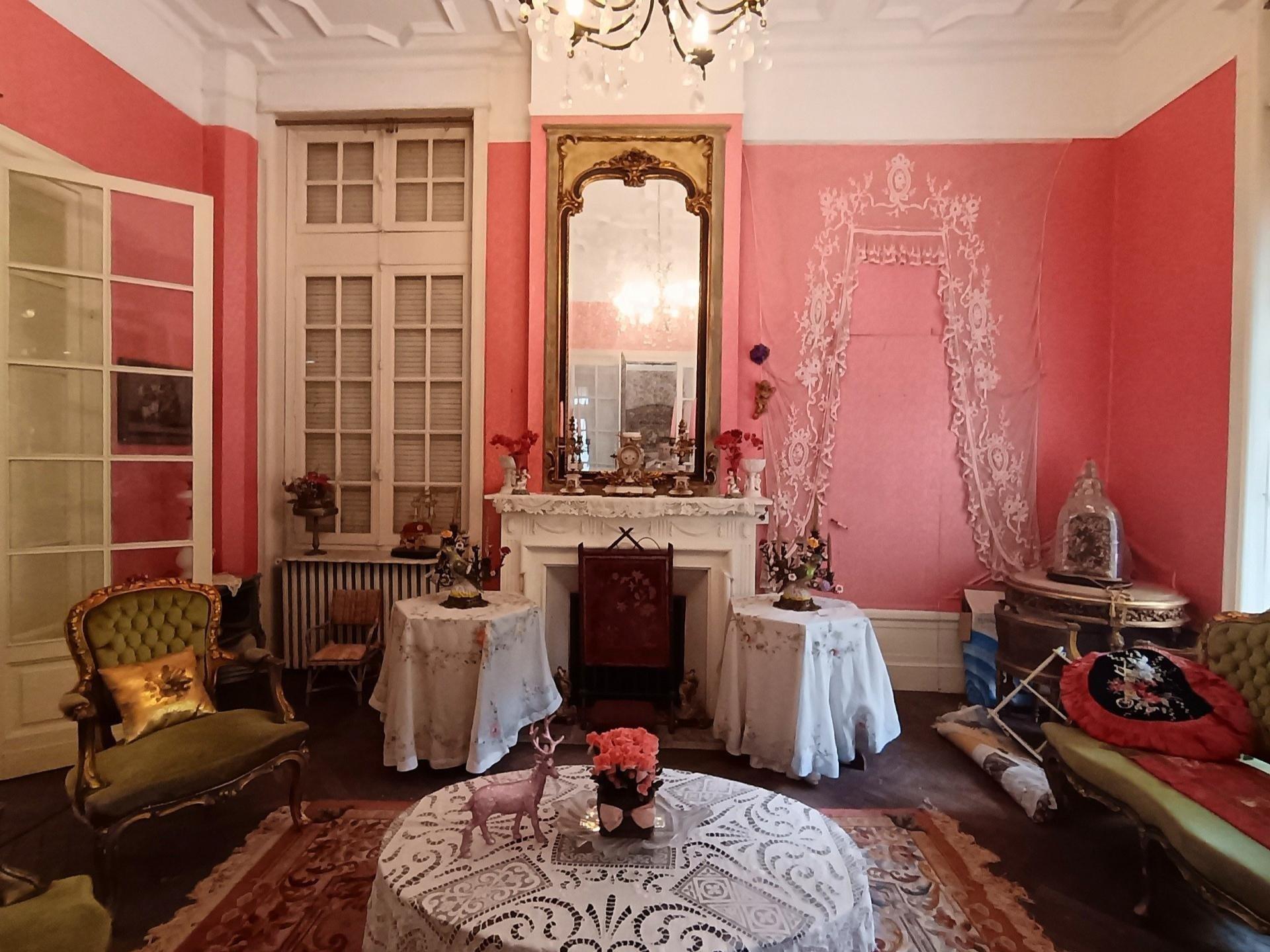 Photo 3 of the listing.