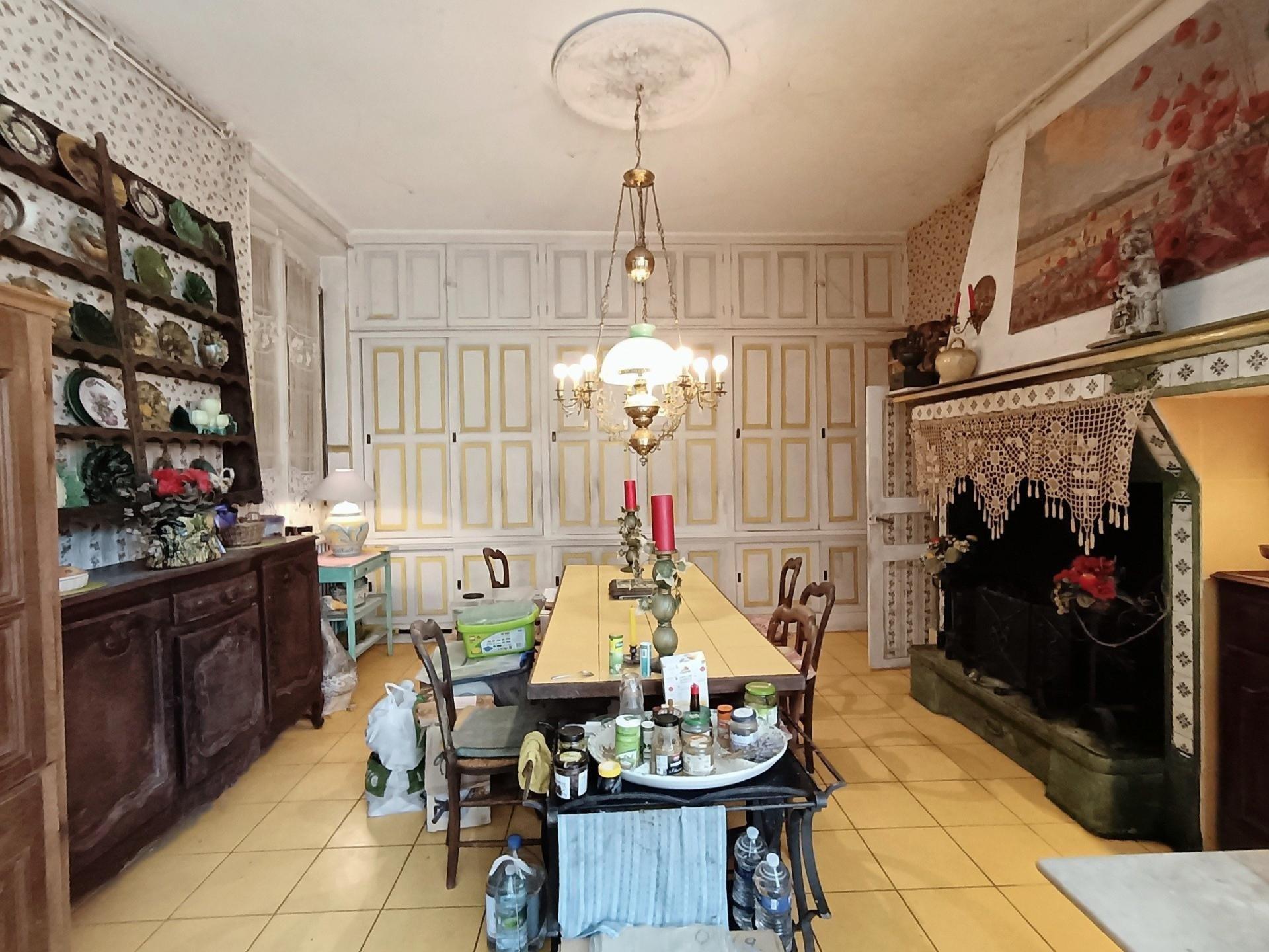 Photo 10 of the listing.