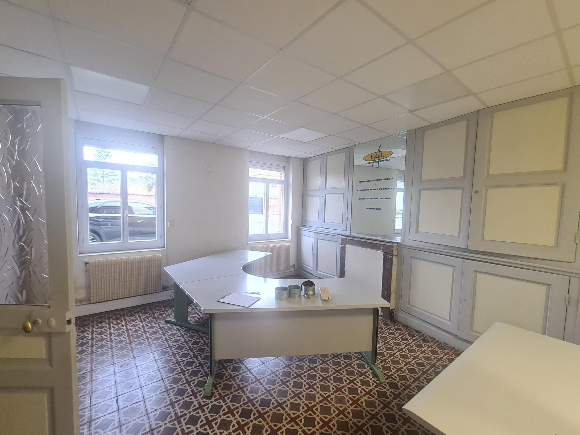 Photo 10 of the listing.