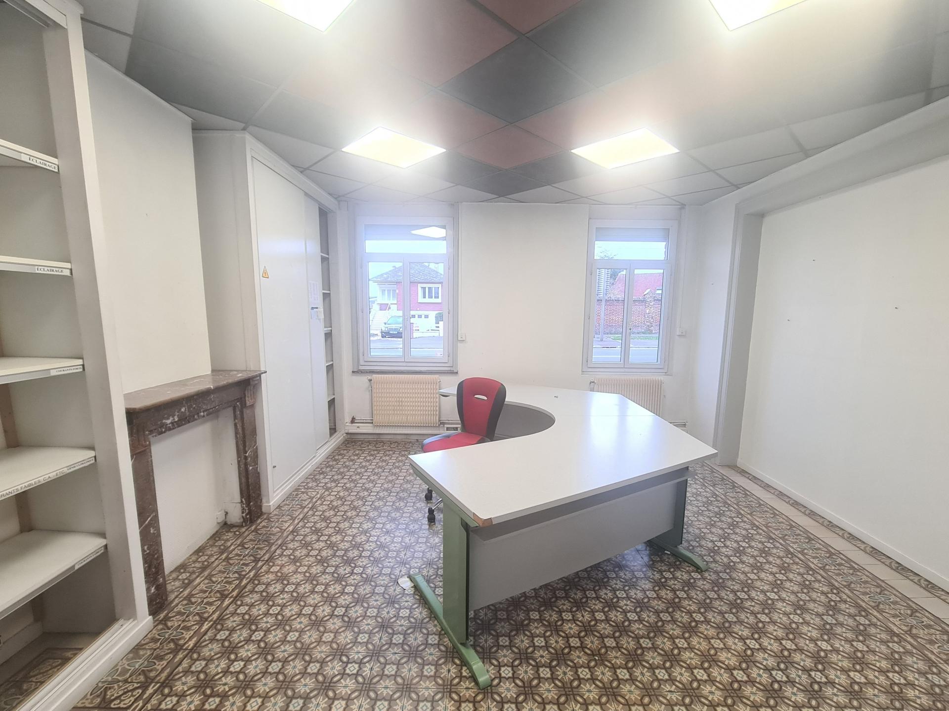 Photo 11 of the listing.