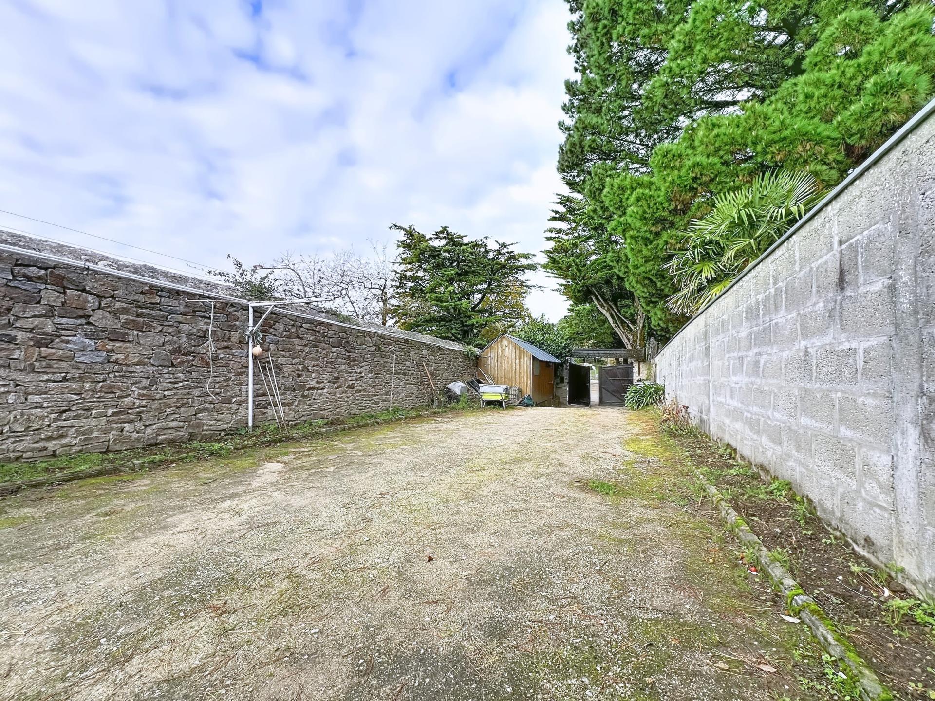 Photo 8 of the listing.