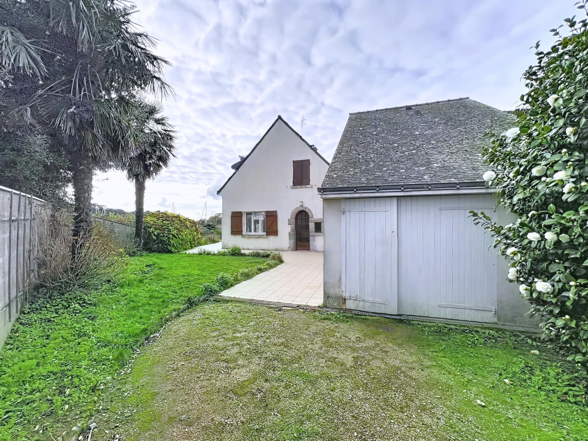 Photo 7 of the listing.