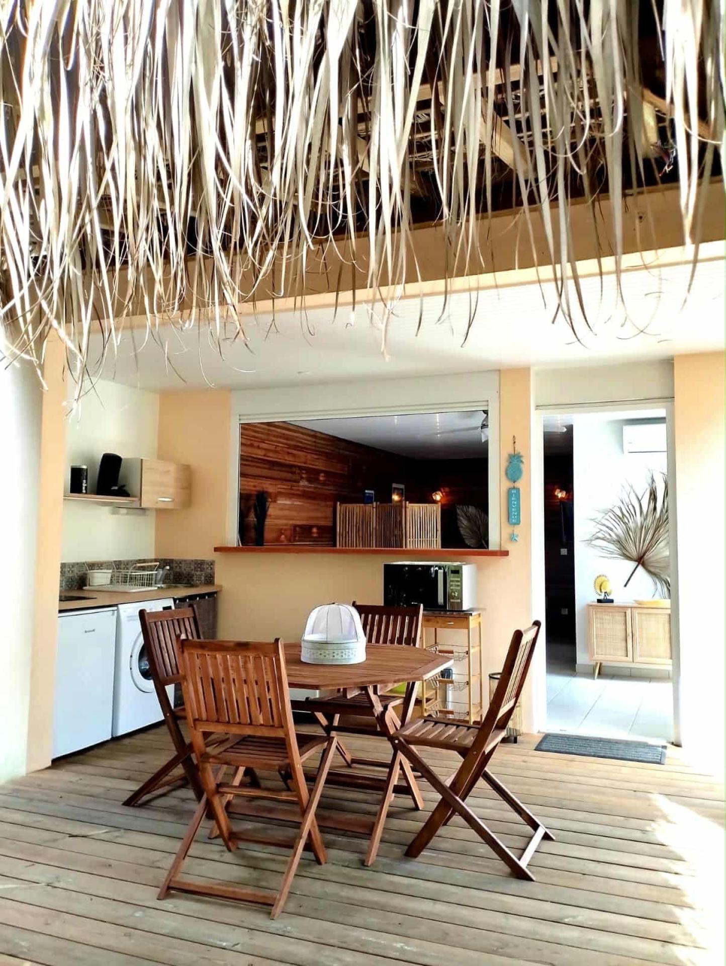 Photo 10 of the listing.