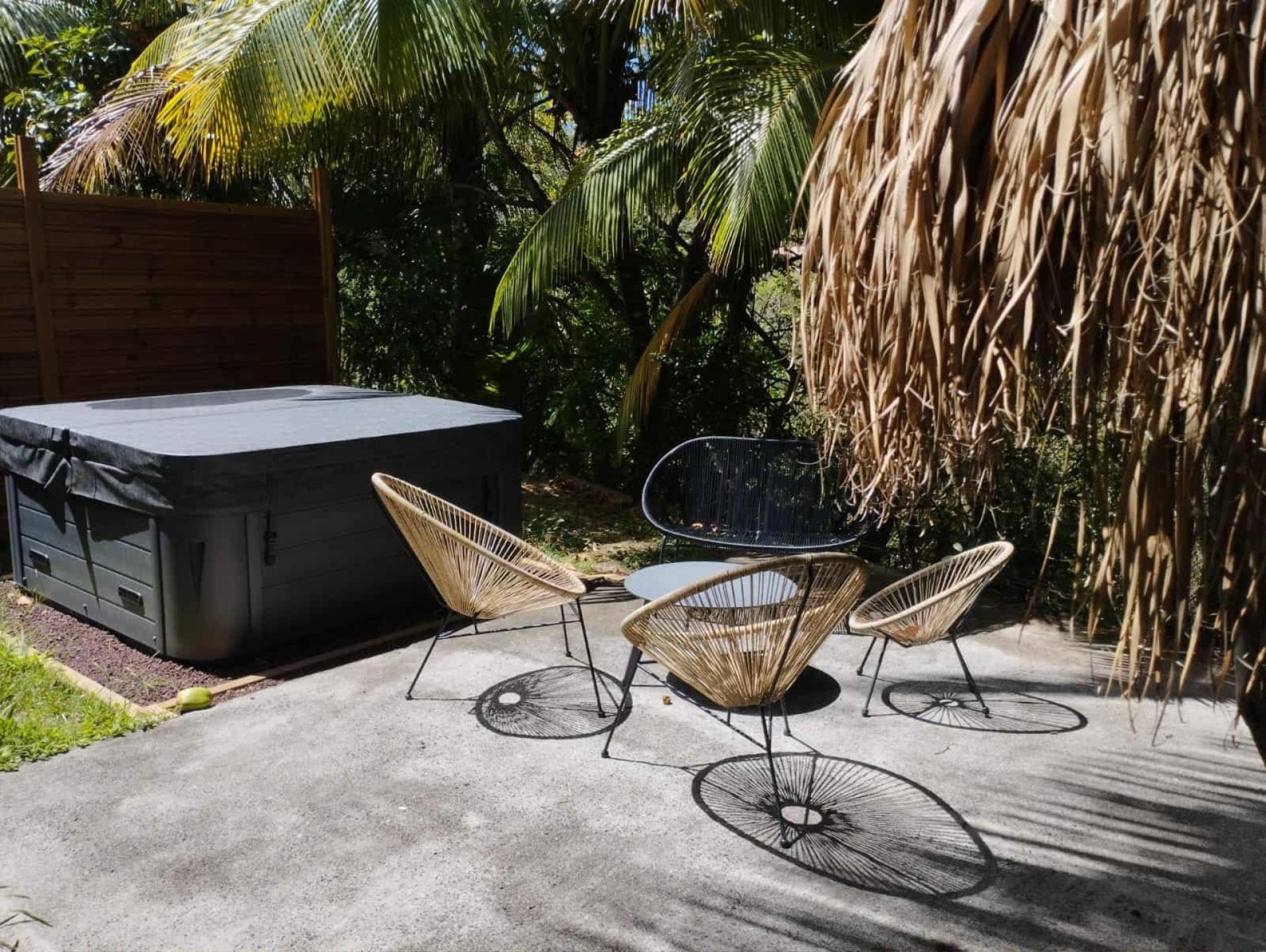 Photo 7 of the listing.