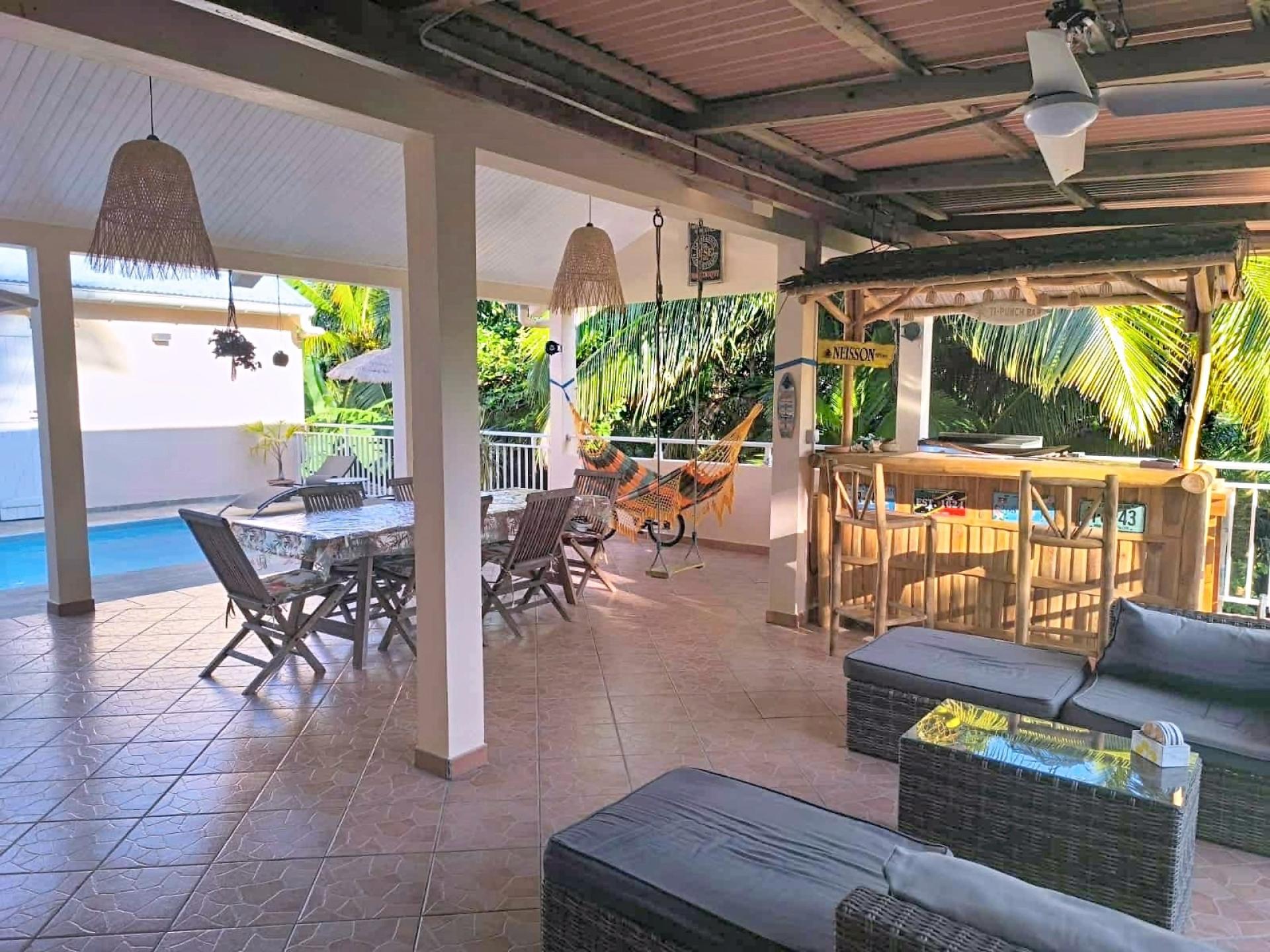 Photo 3 of the listing.