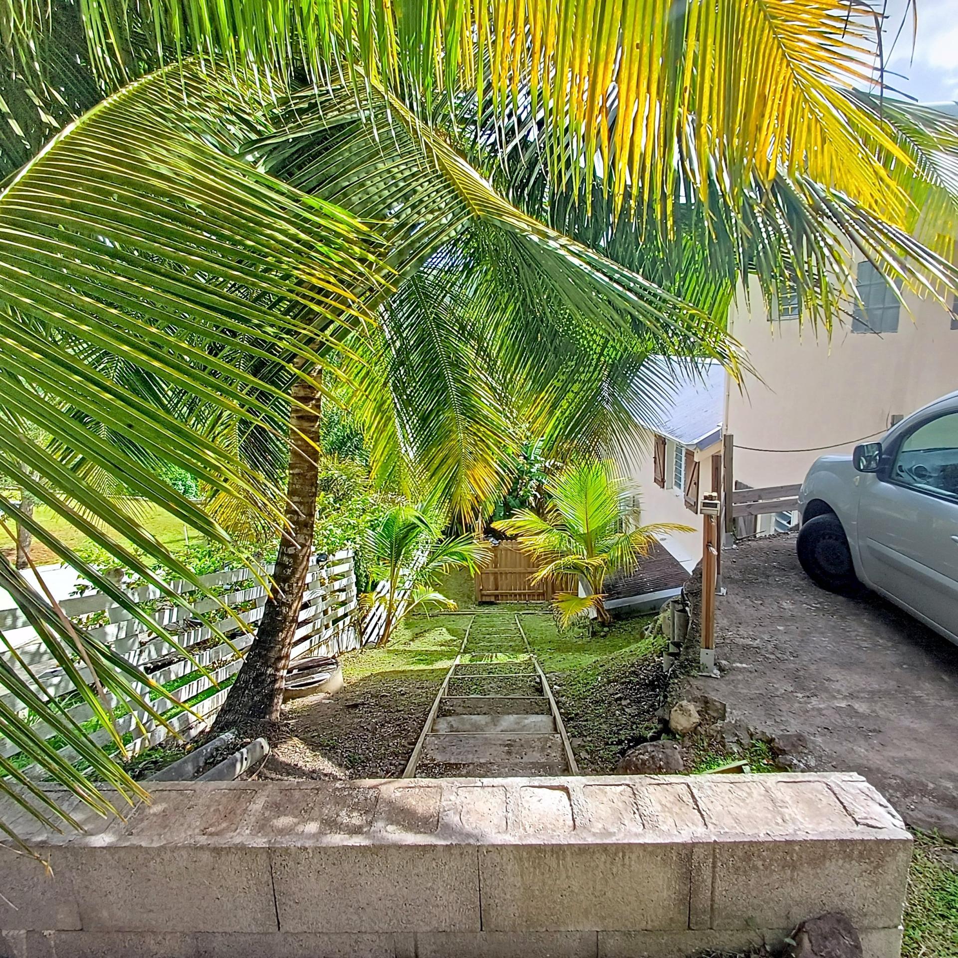 Photo 11 of the listing.