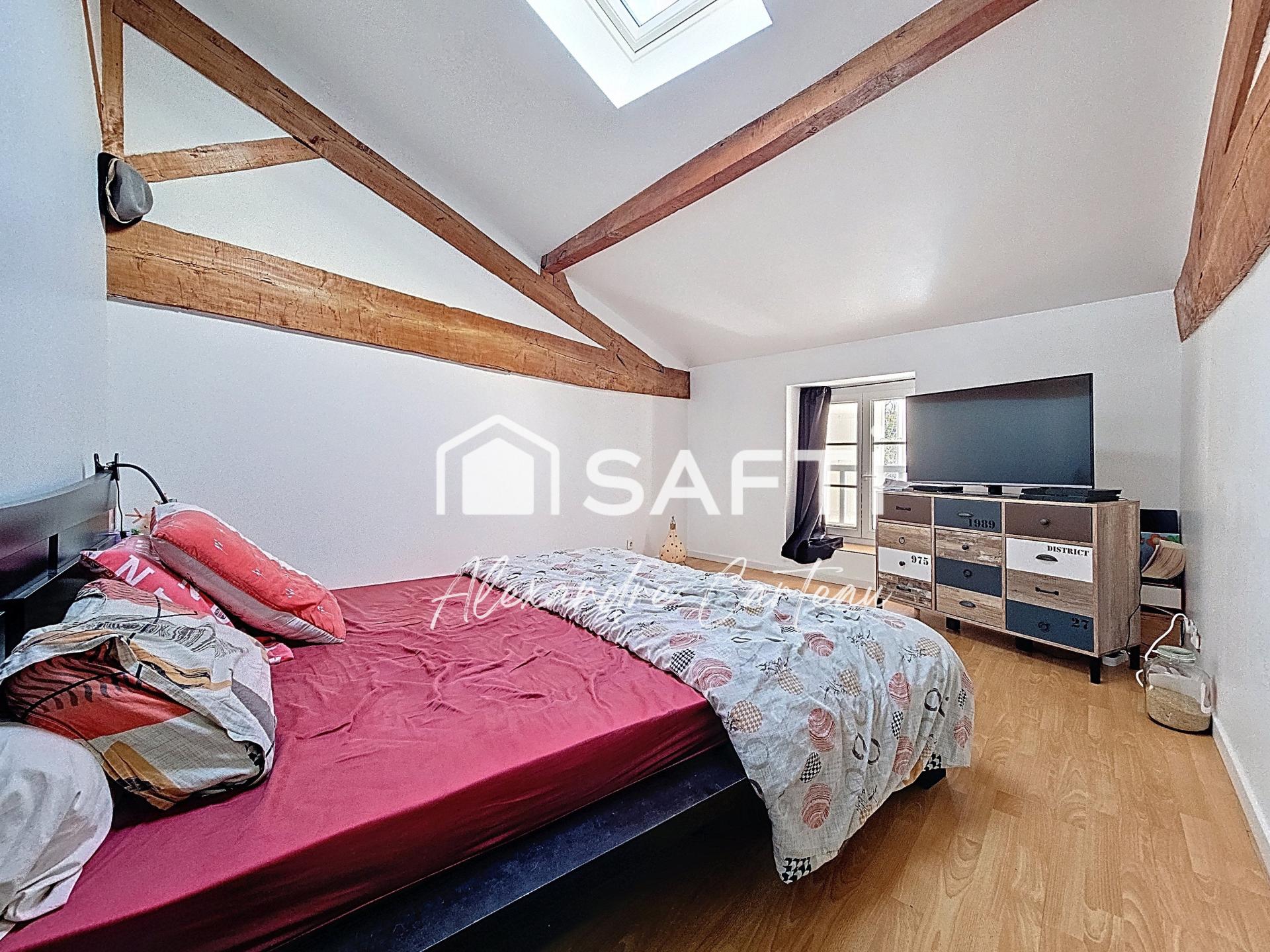 Photo 6 of the listing.