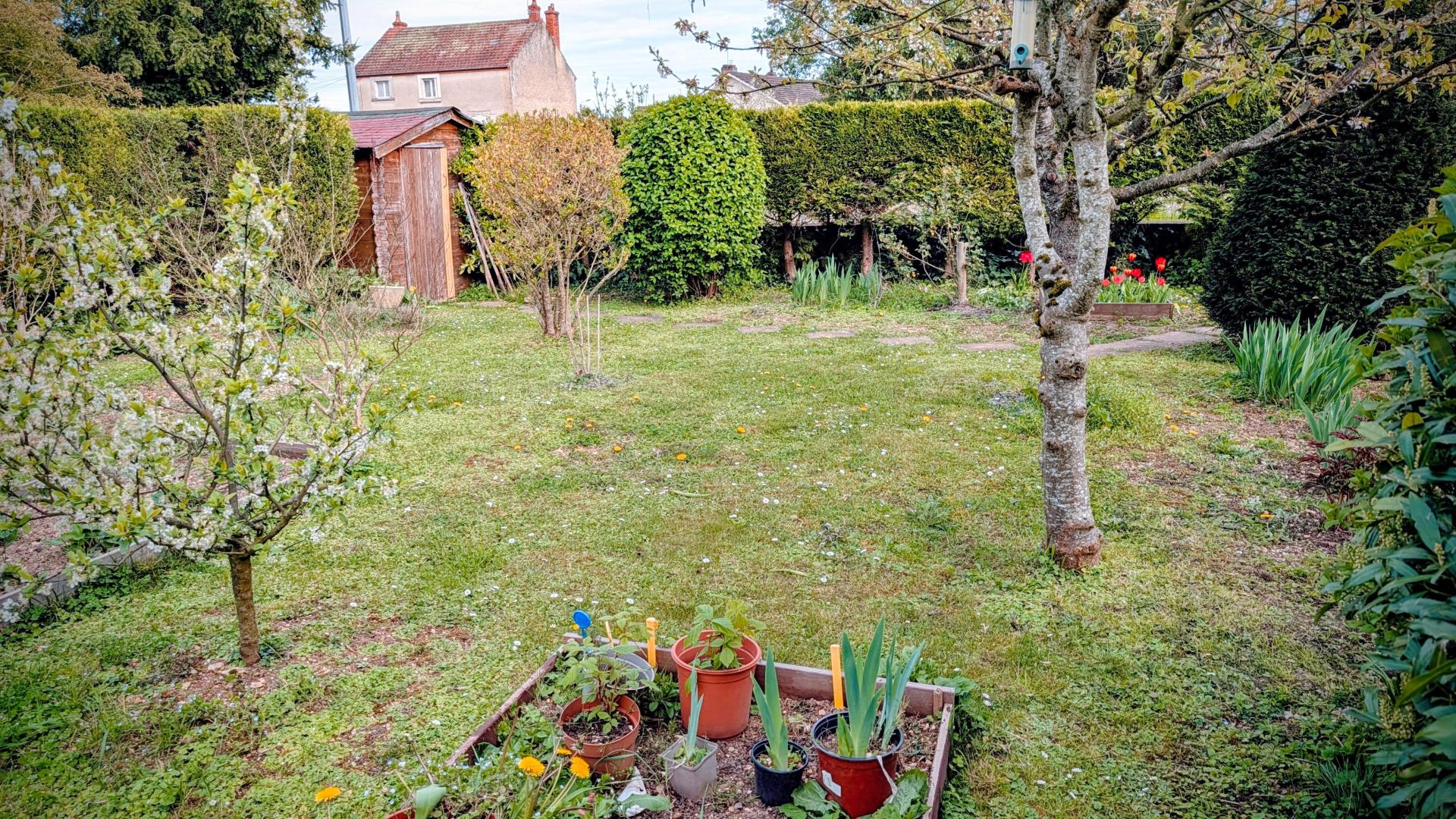 Photo 4 of the listing.