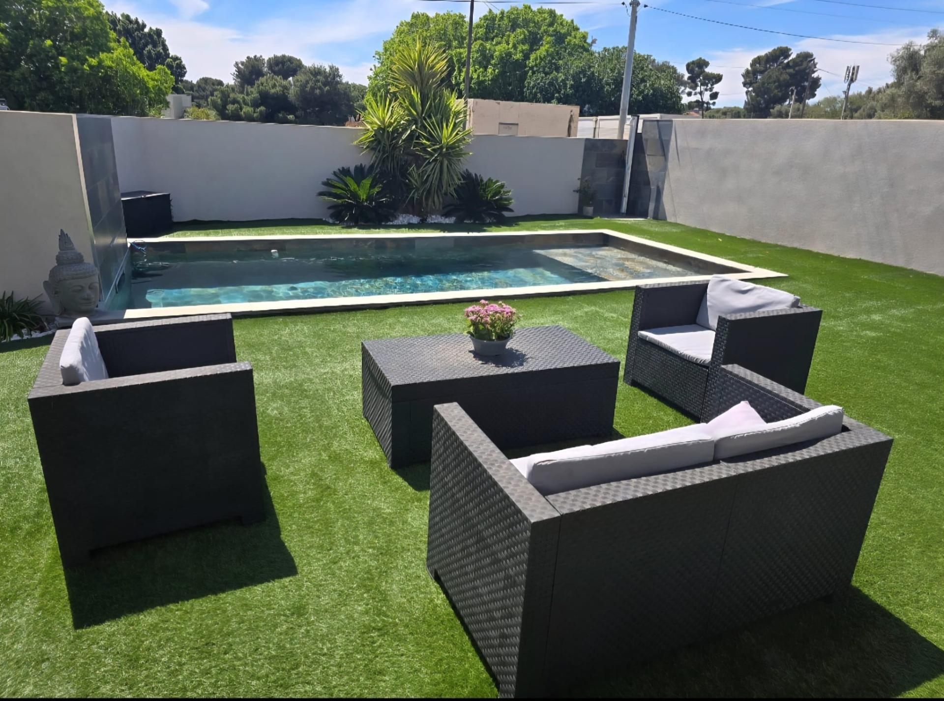 Photo 7 of the listing.