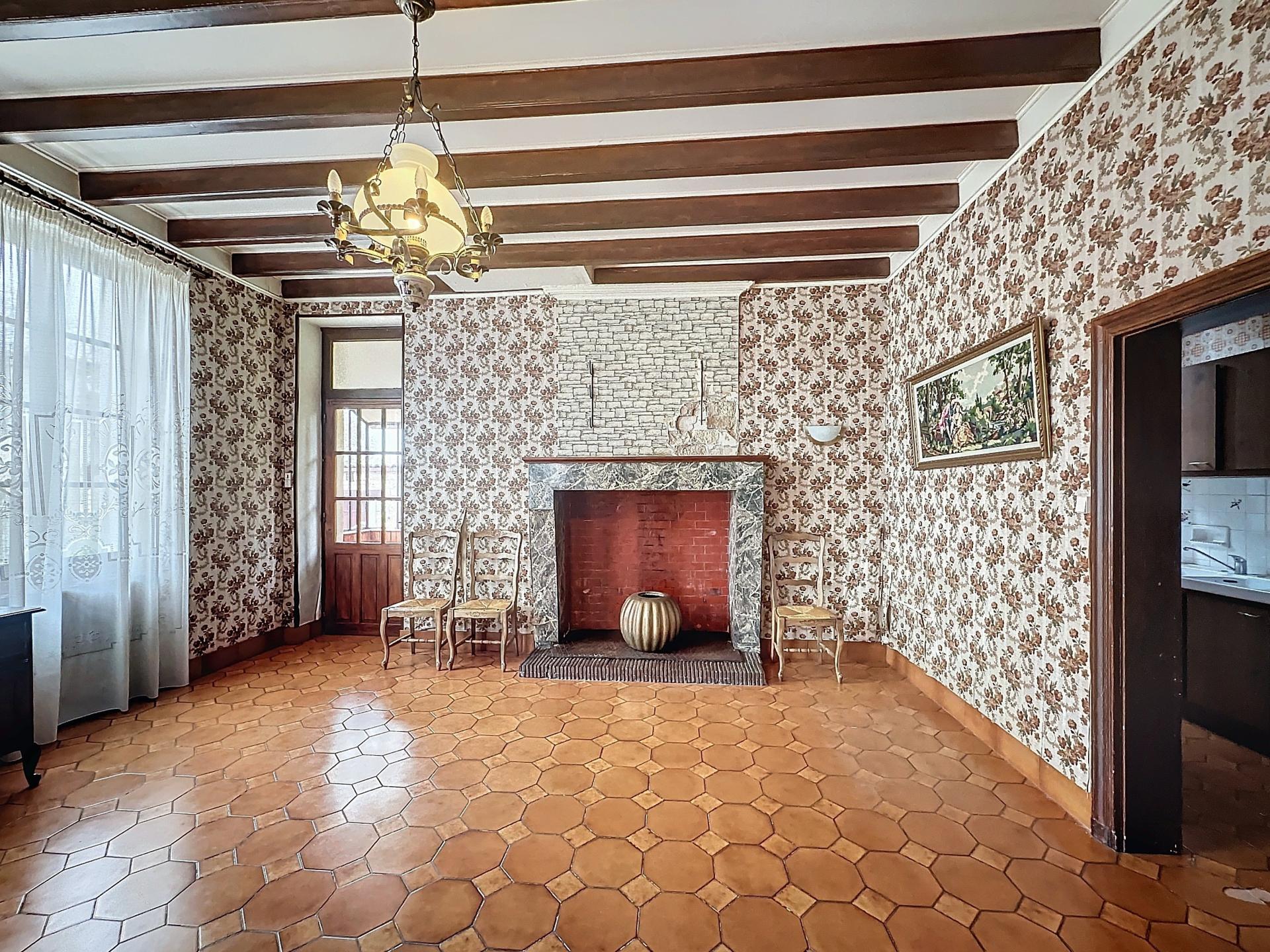 Photo 11 of the listing.