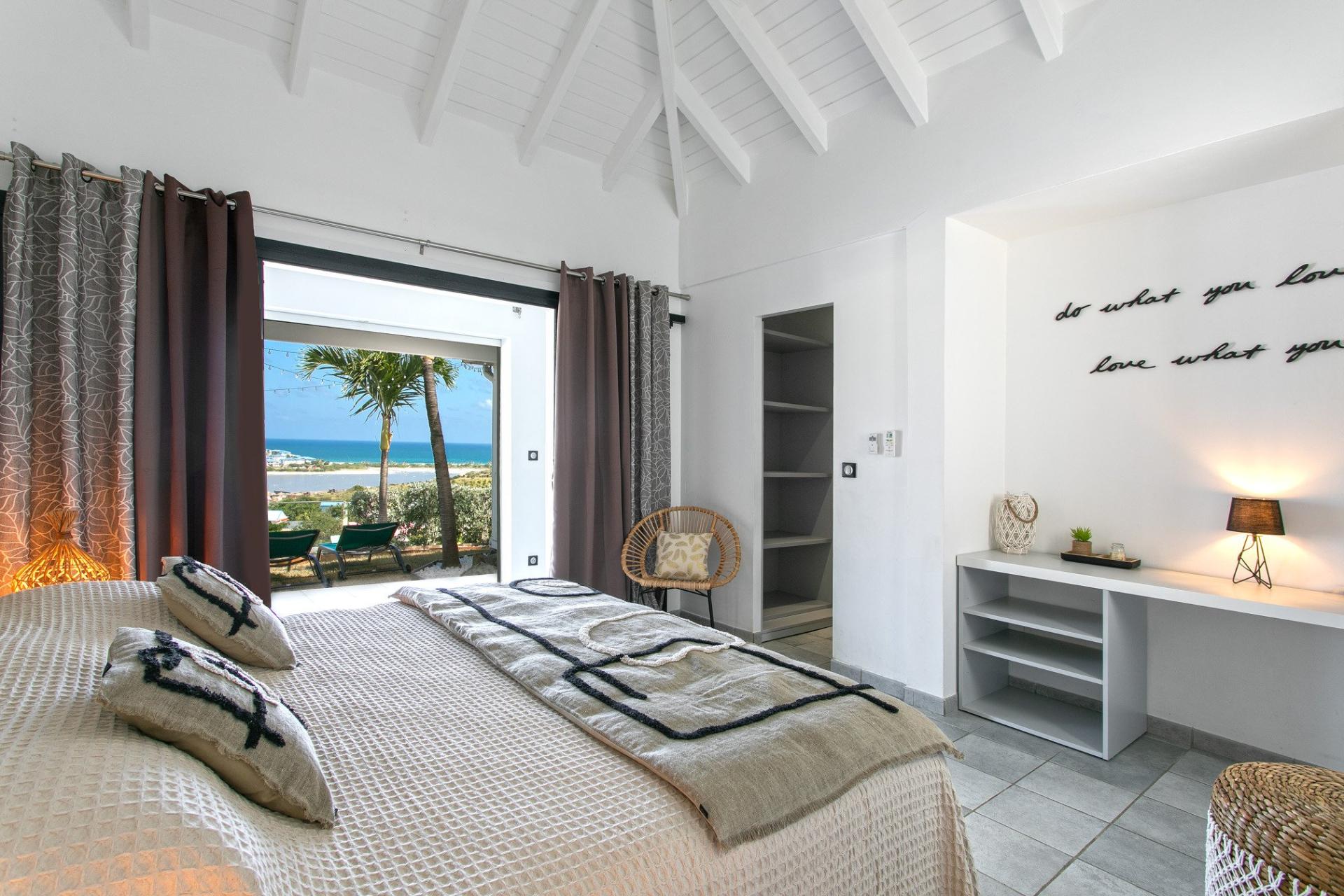 Photo 14 of the listing.