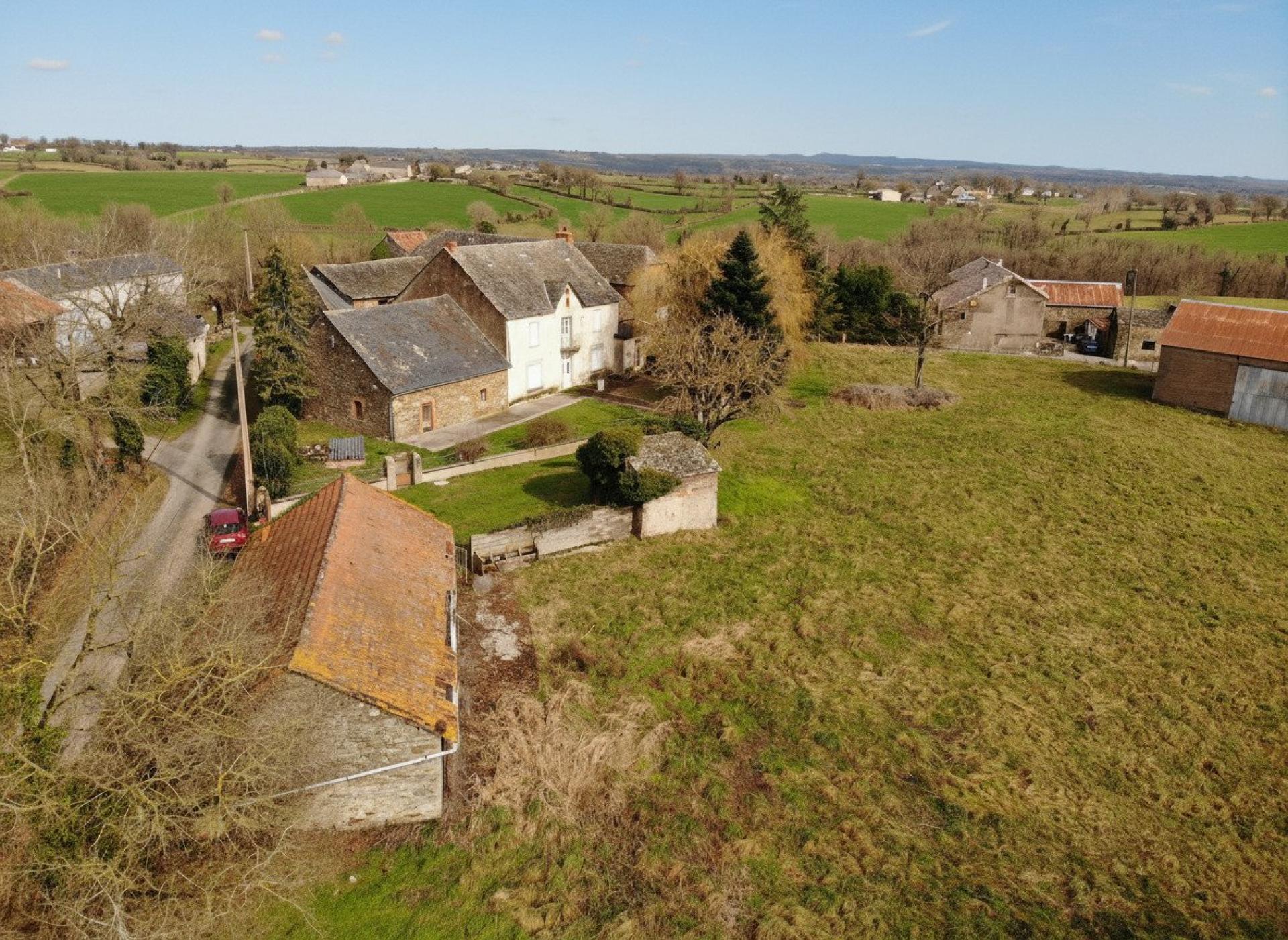 Photo 12 of the listing.