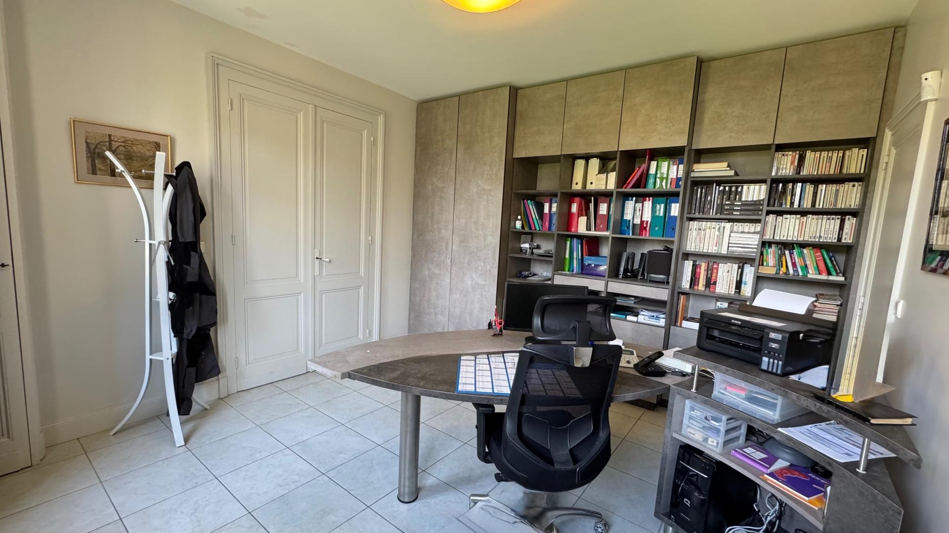 Photo 15 de l'annonce.