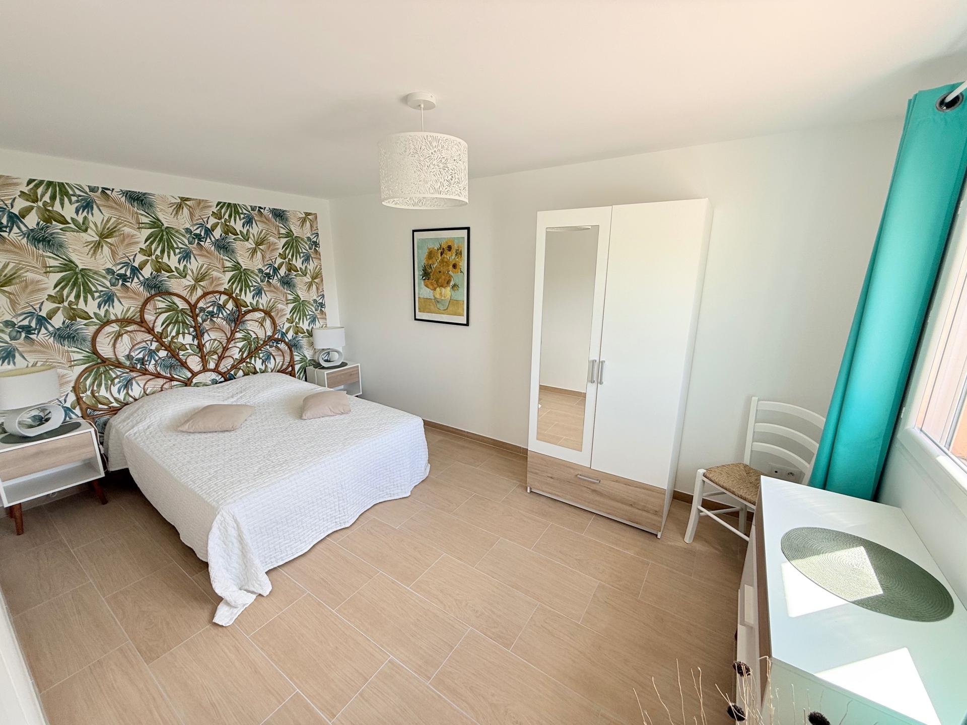 Photo 11 of the listing.