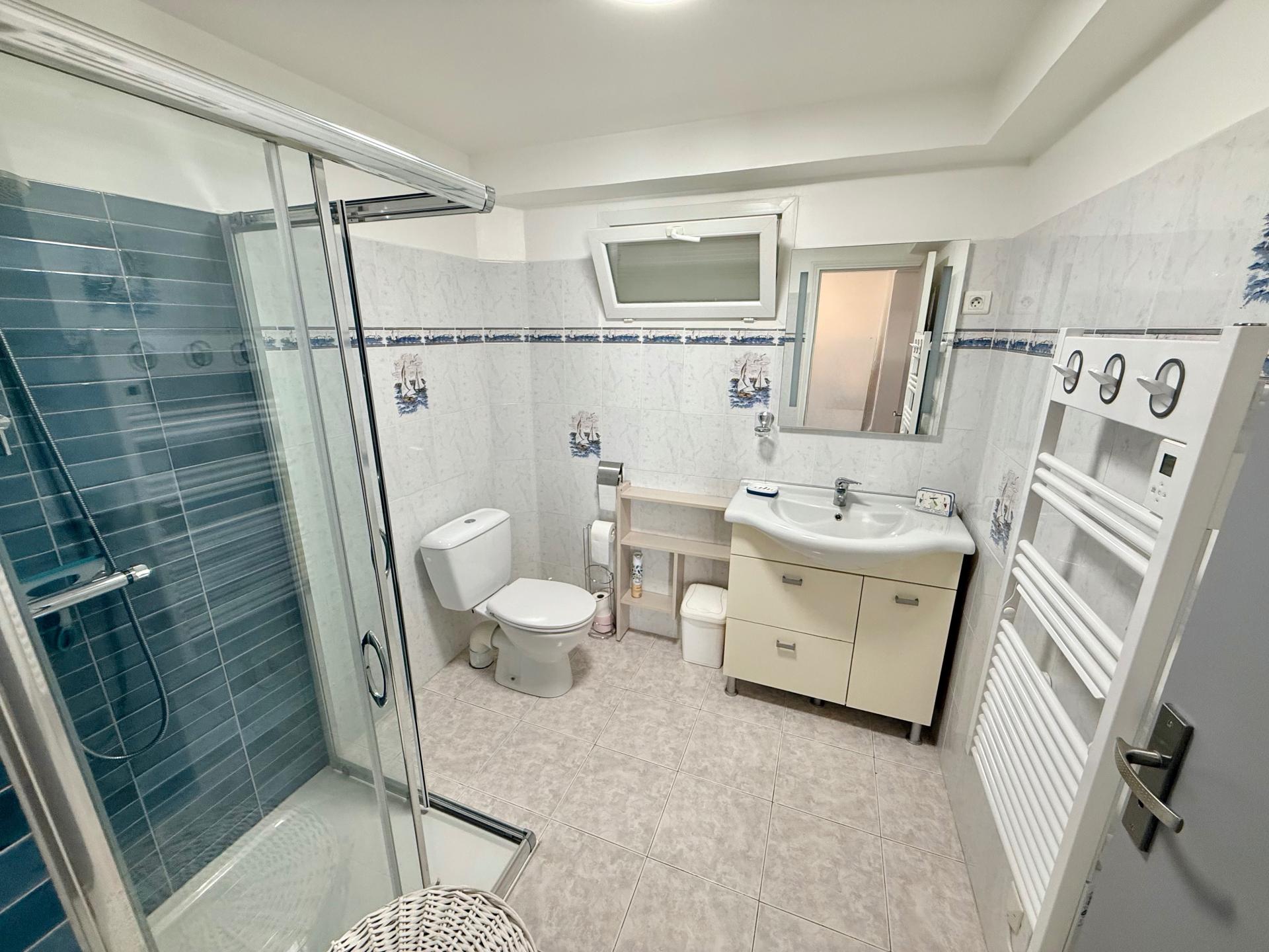 Photo 15 of the listing.