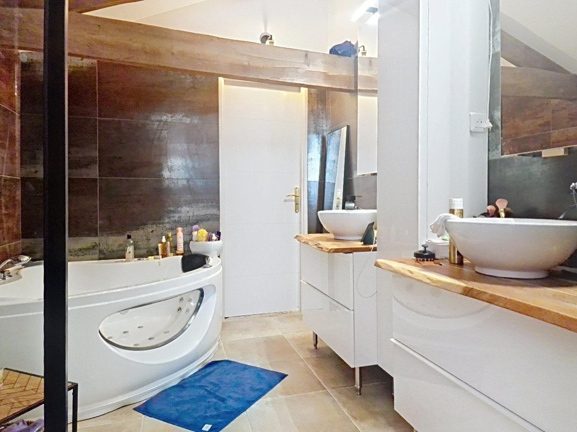 Photo 14 de l'annonce.