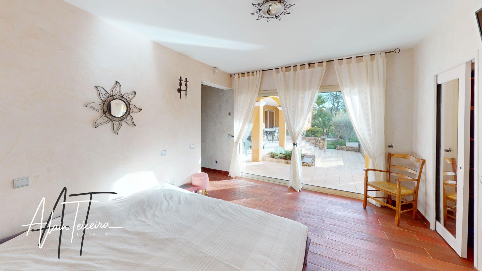 Photo 14 de l'annonce.