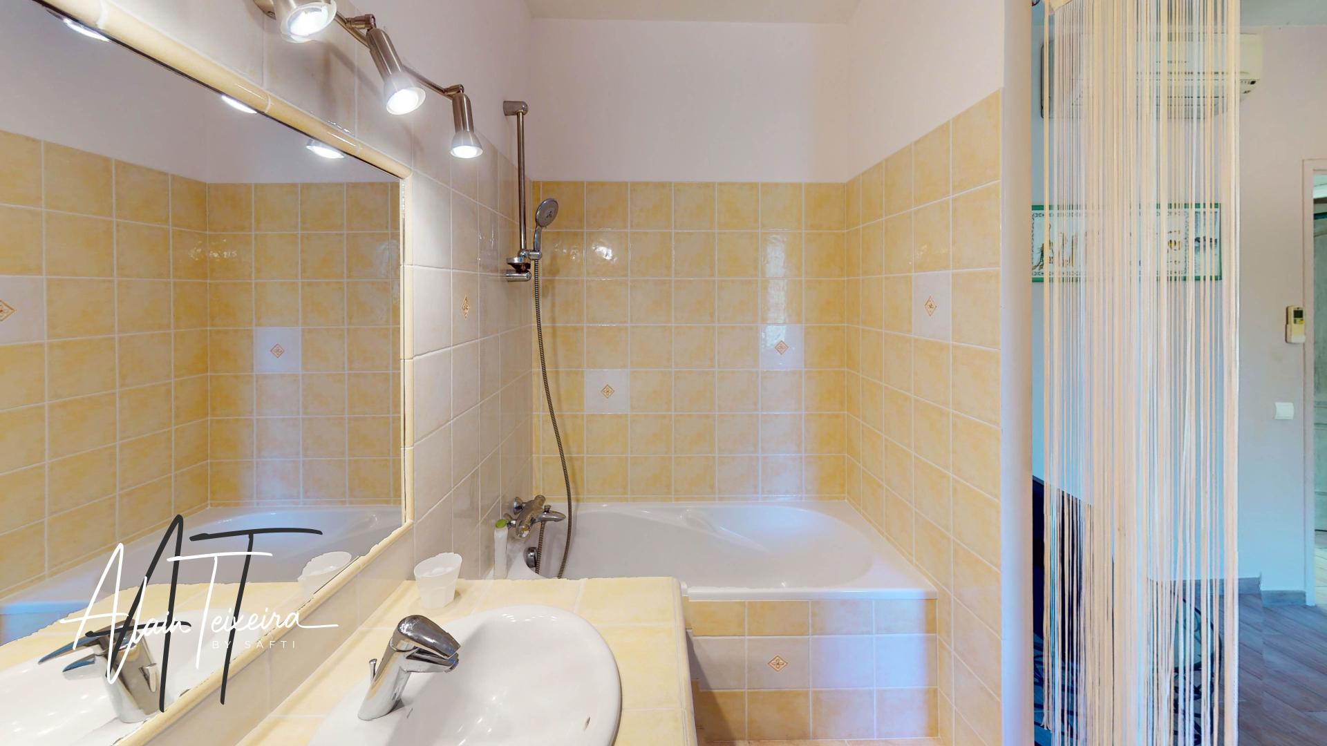 Photo 19 de l'annonce.