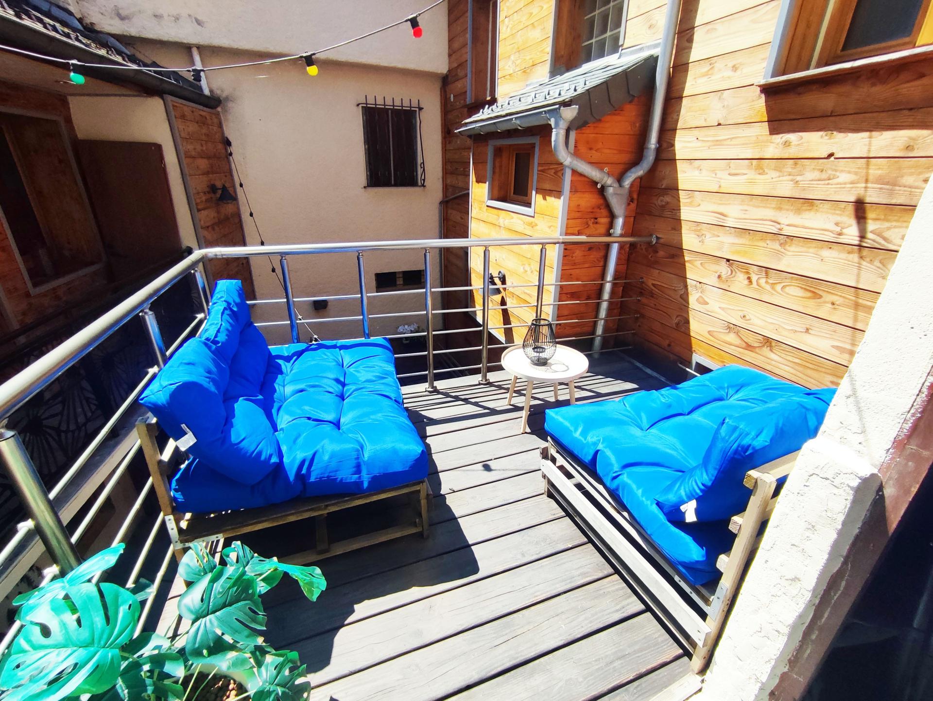 Photo 3 of the listing.