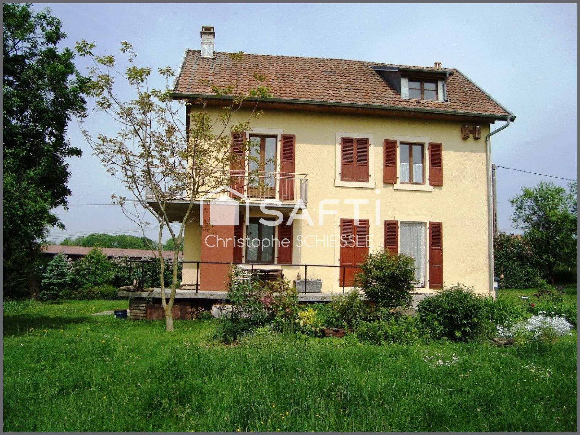Maison 7 Pieces 5 chambres de 120 m2 sur 30 ares de terrain